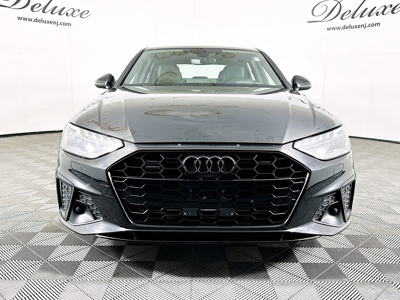2024 Audi A4 45 TFSI S line Prestige Quattro photo 2