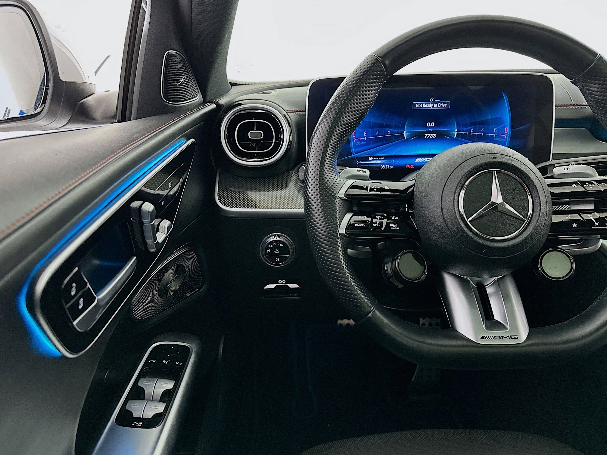 2024 Mercedes-Benz C-Class Sedan AMG C63 - Photo 10
