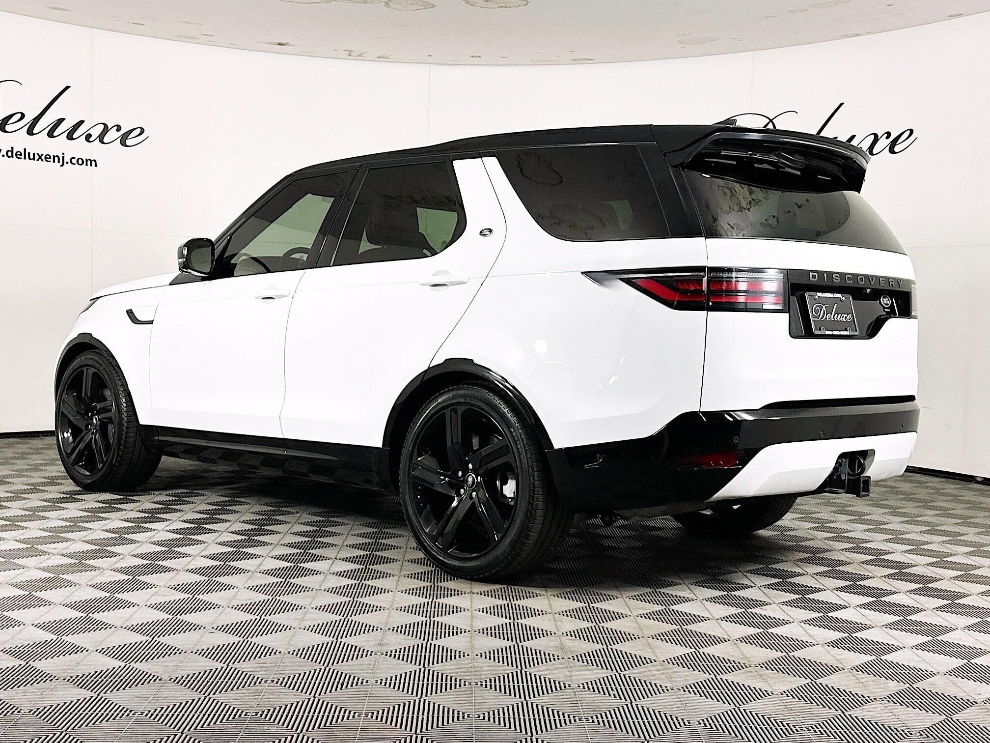 2023 Land Rover Discovery HSE R-Dynamic photo 2