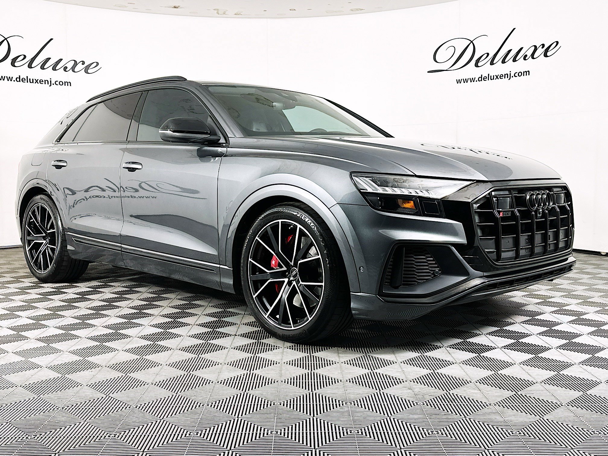 2023 Audi SQ8 Premium Plus's photo