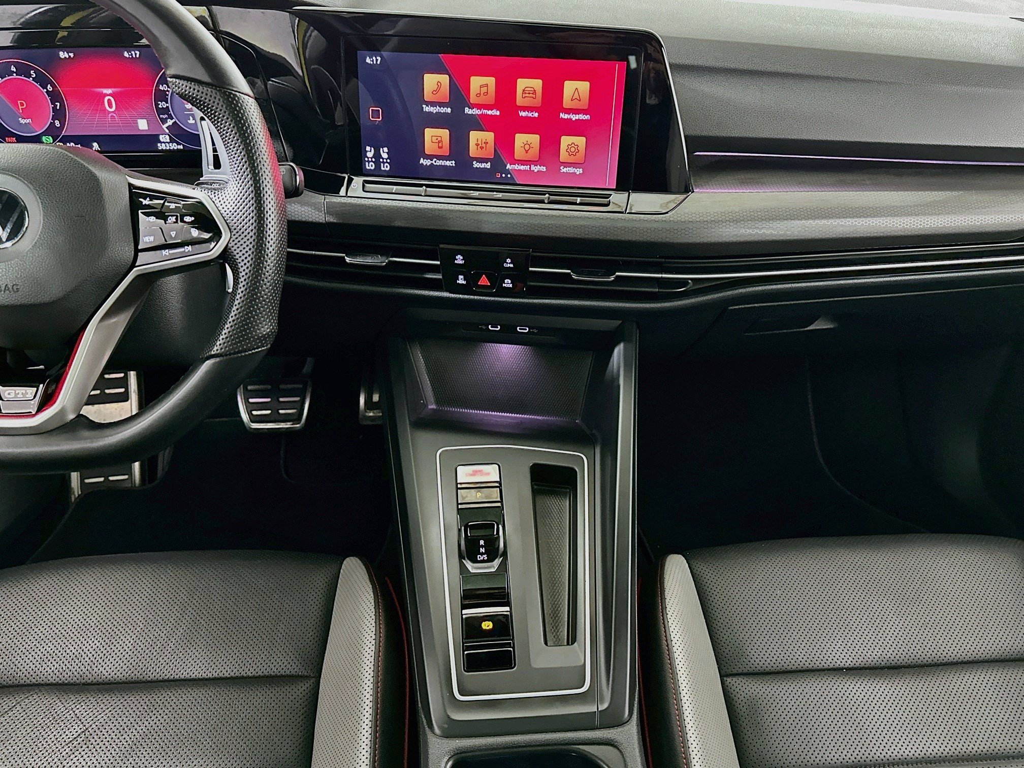 2022 Volkswagen Golf GTI 10
