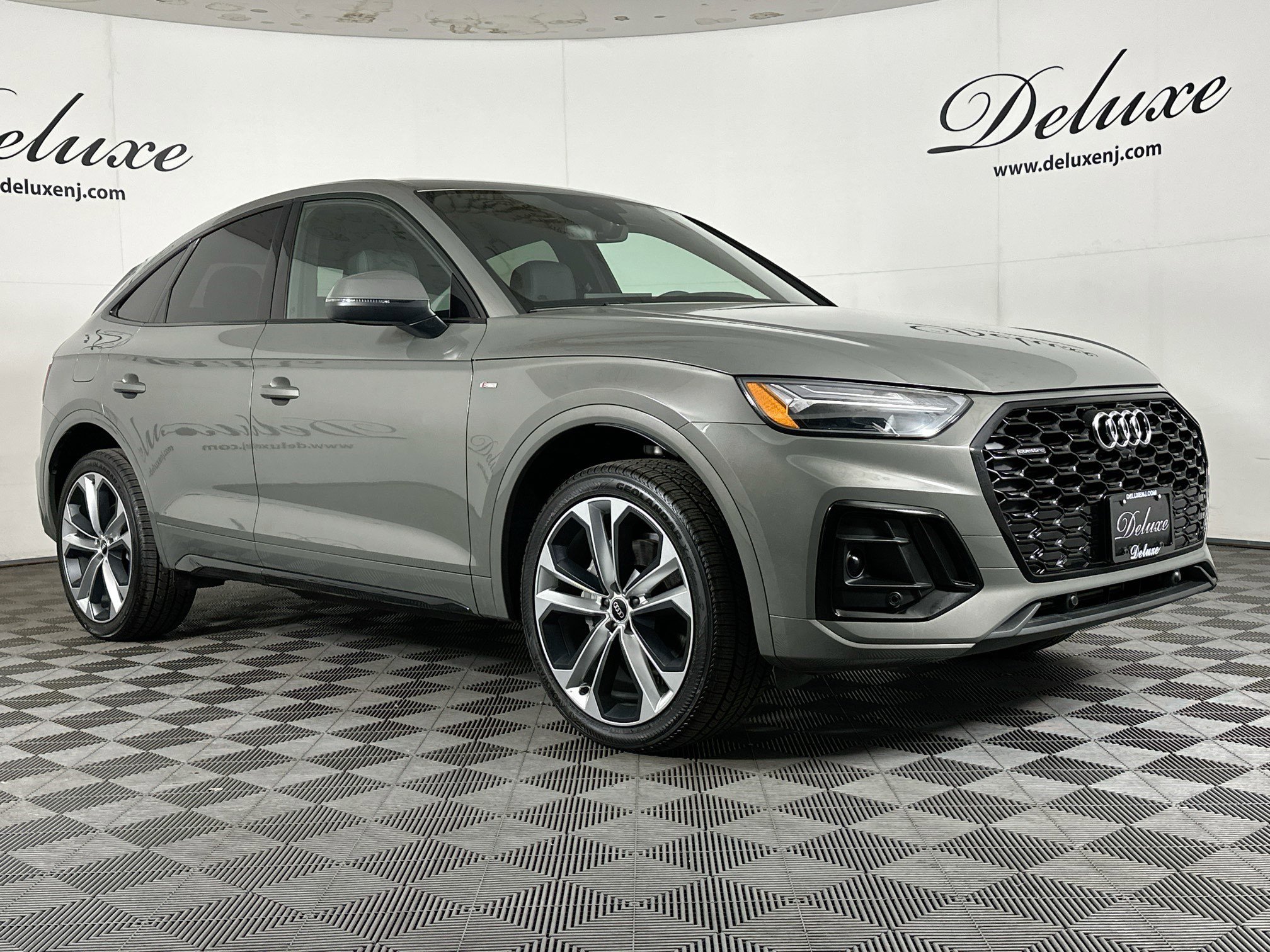 2023 Audi Q5 Sportback 45 Premium Plus's photo