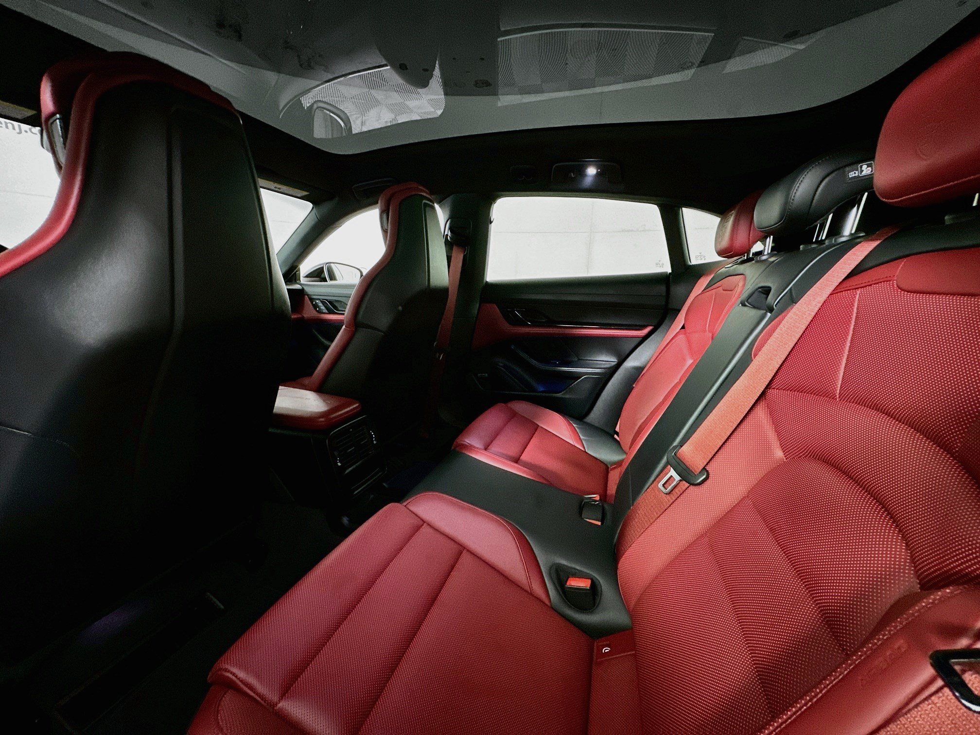 2023 Porsche Taycan 22