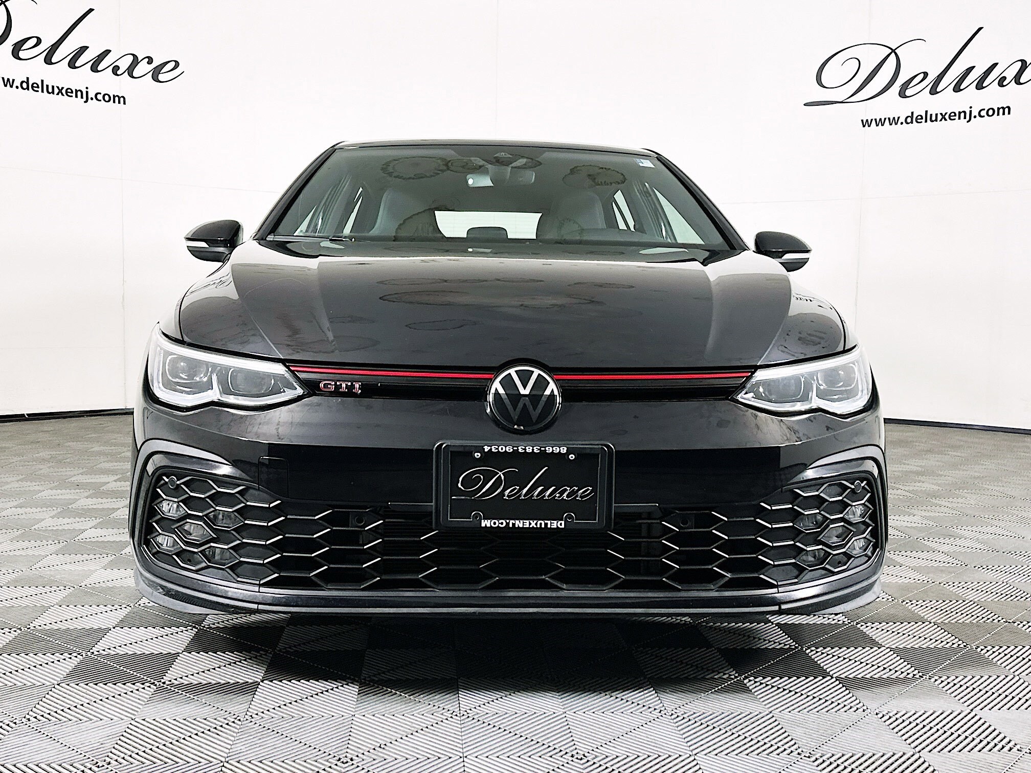 2023 Volkswagen Golf GTI TSI photo 2