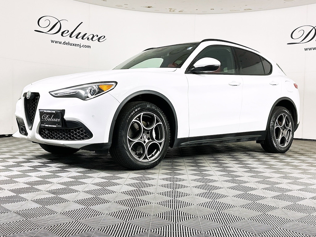 Used 2022 Alfa Romeo Stelvio Sprint AWD SUV,