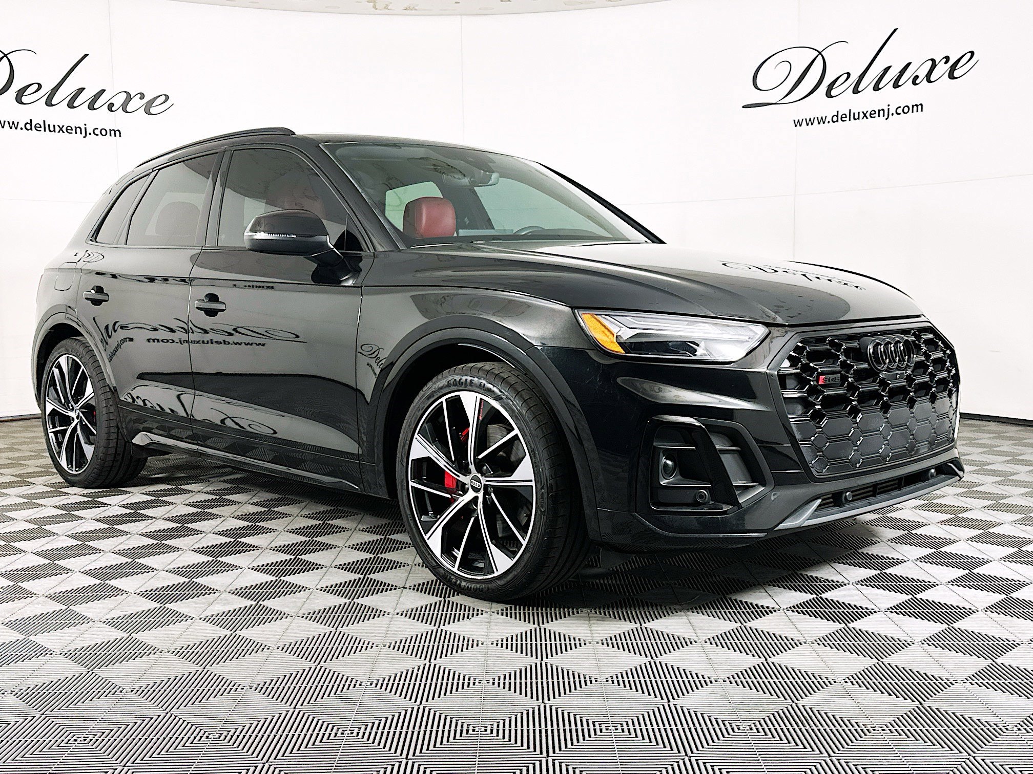 2023 Audi SQ5 Premium Plus's photo