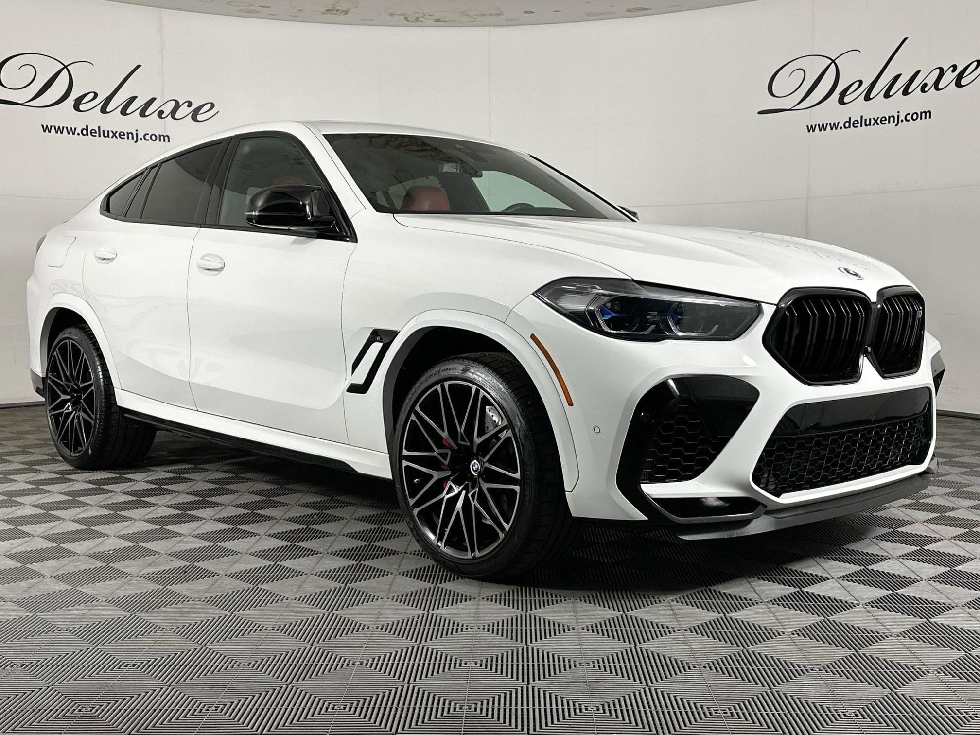 2023 BMW X6 M -'s photo