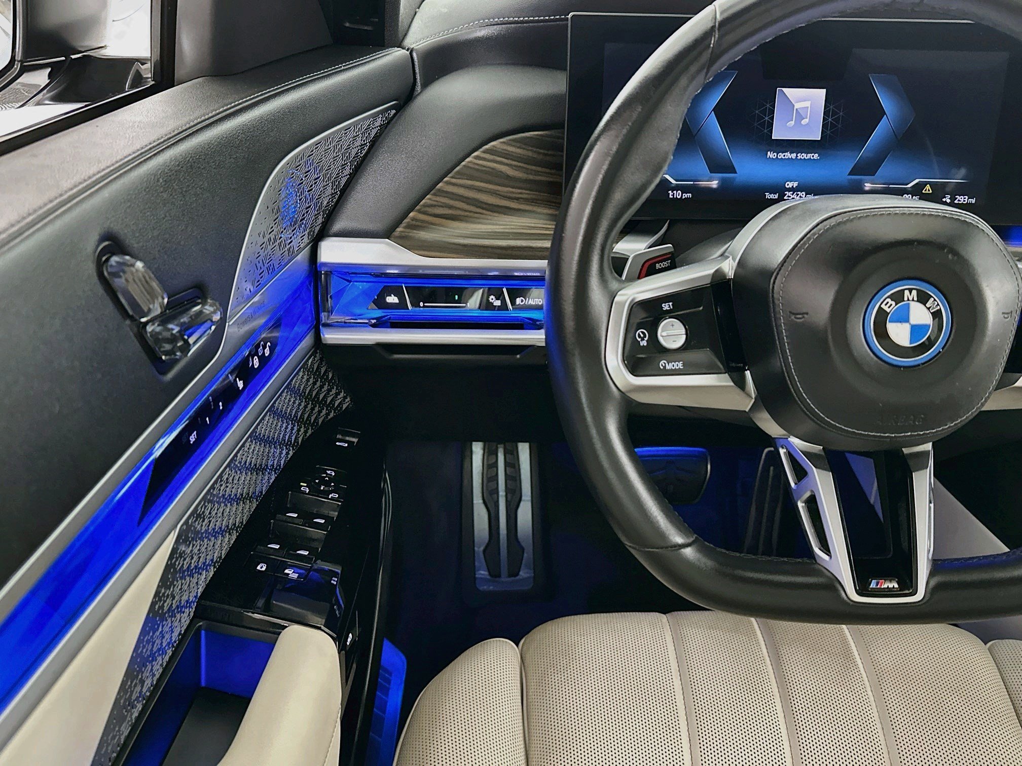 2023 BMW i7 9