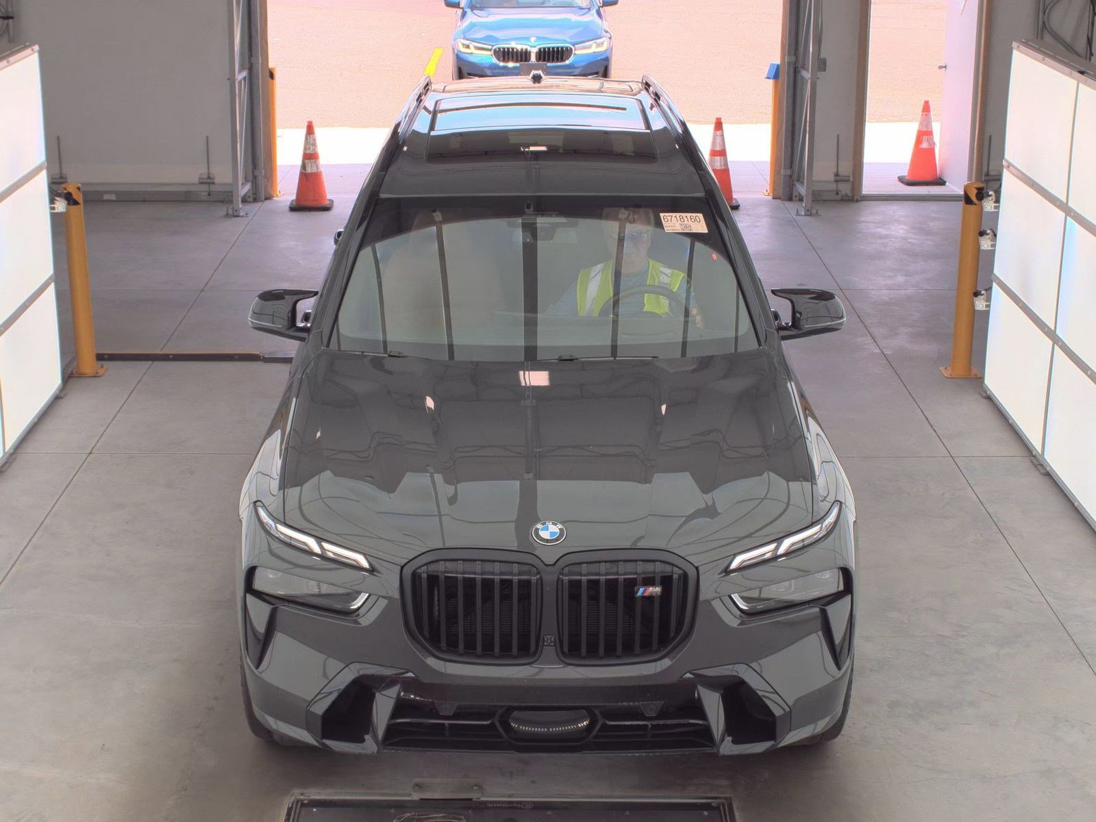 2023 Bmw X7 M60i photo 3