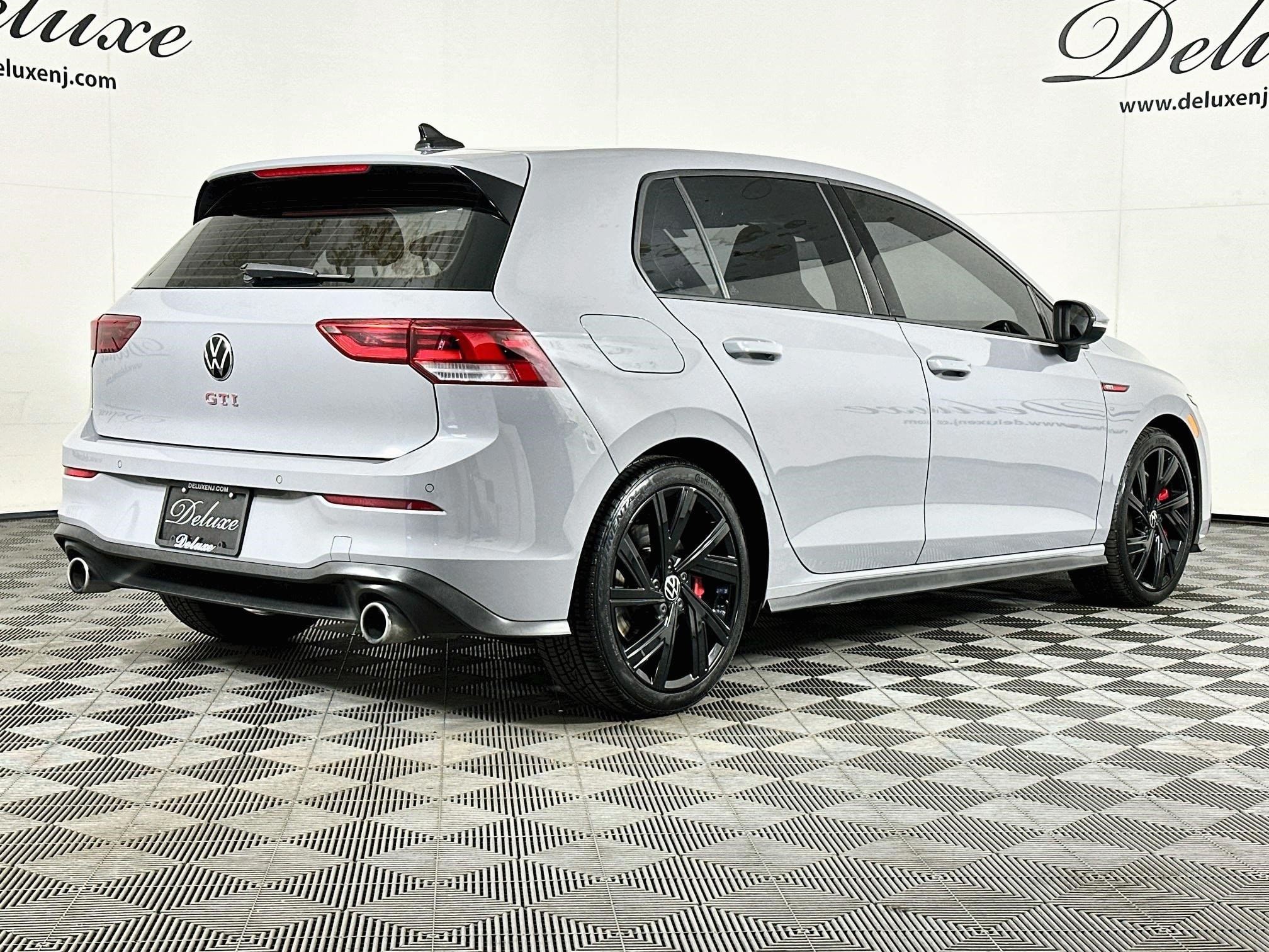 2023 Volkswagen Golf GTI 5