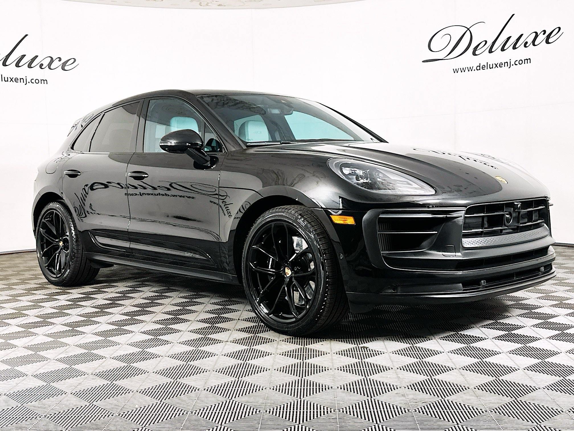 2023 Porsche Macan GTS's photo