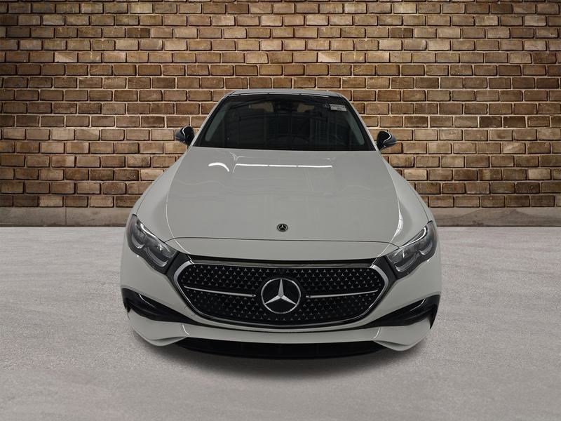 2025 Mercedes Benz E 450 4MATIC photo 3