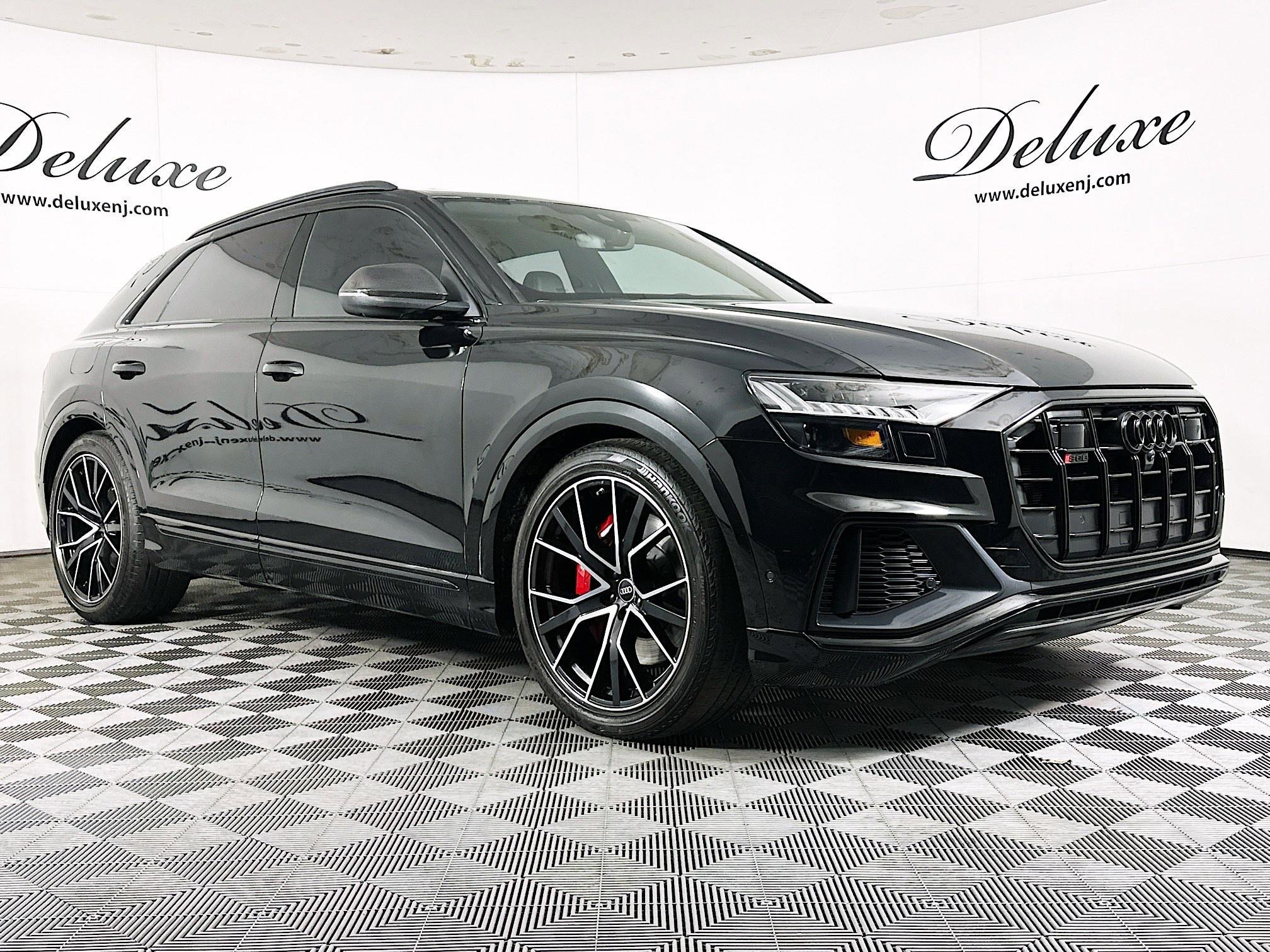 2022 Audi SQ8 Prestige's photo