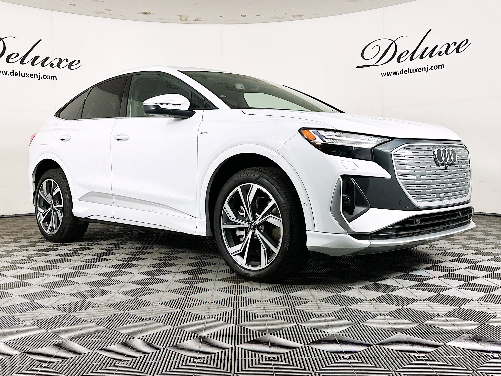 2024 Audi Q4 Sportback e-tron Prestige's photo