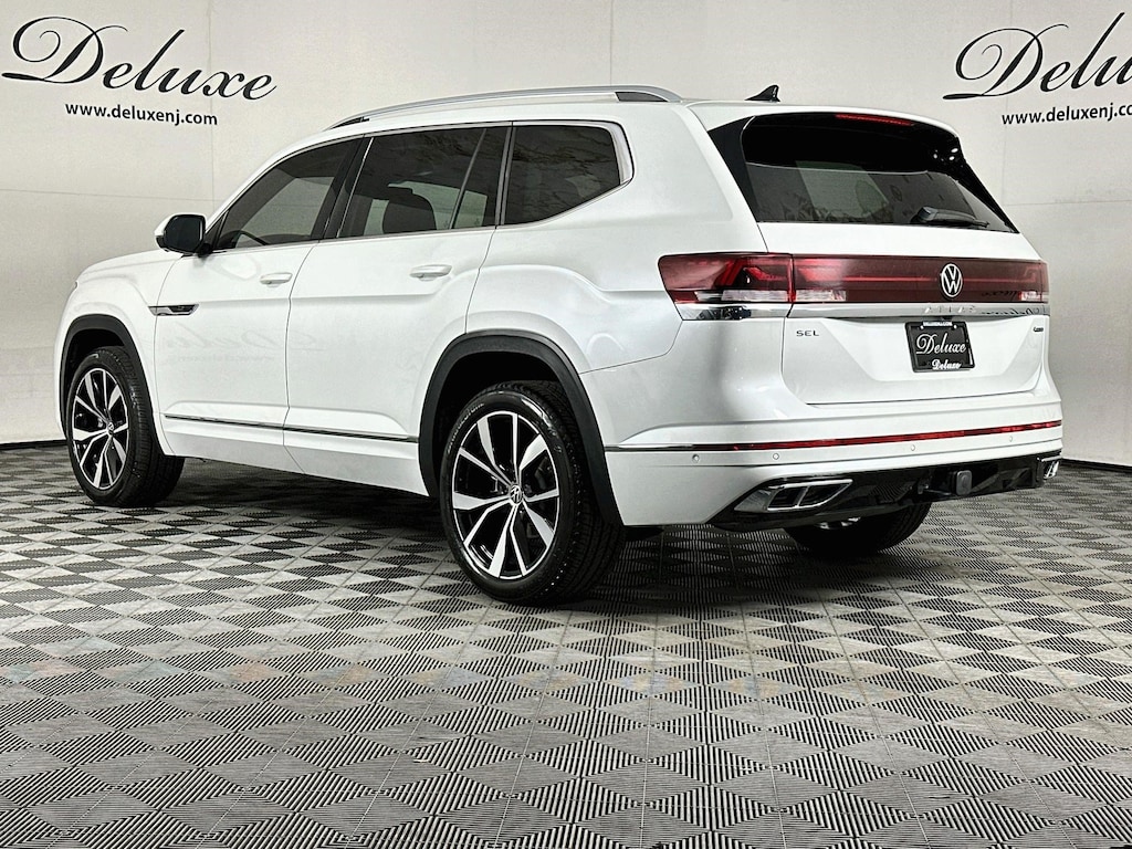 Used 2025 Volkswagen Atlas 2.0L TSI SEL Premium R-Line 4MOTION 3-ROW SEAT SUV,