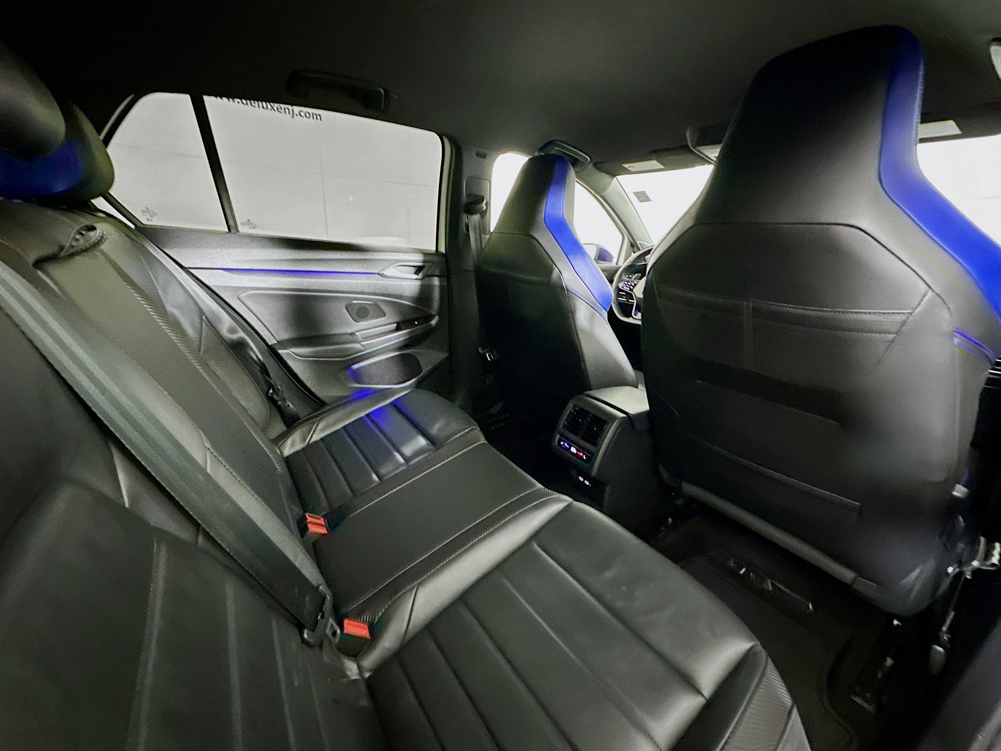 2023 Volkswagen Golf R 27