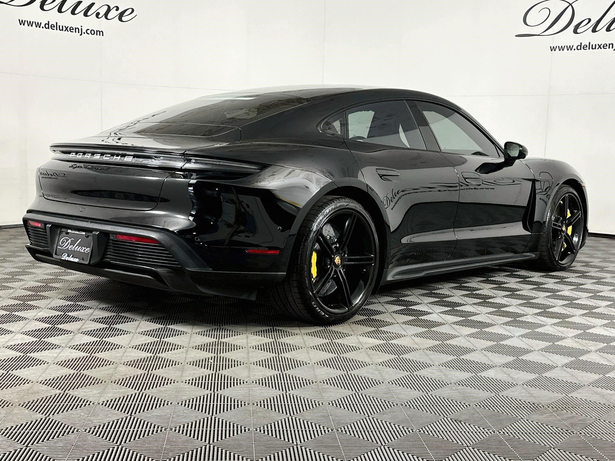 2022 Porsche Taycan 5
