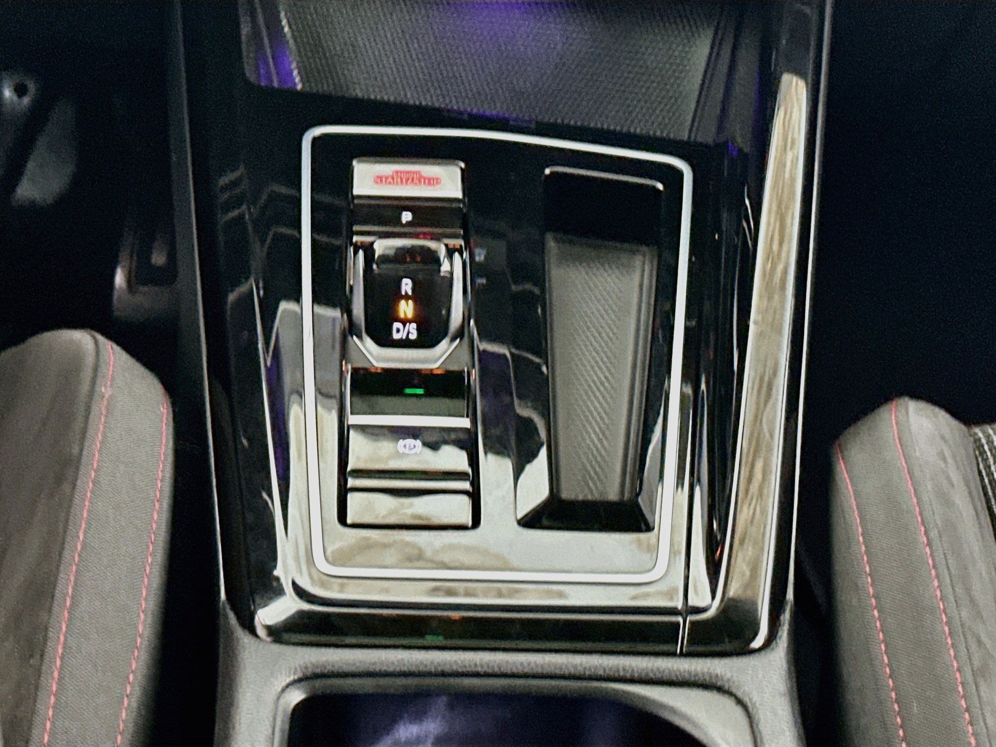 2023 Volkswagen Golf GTI 12