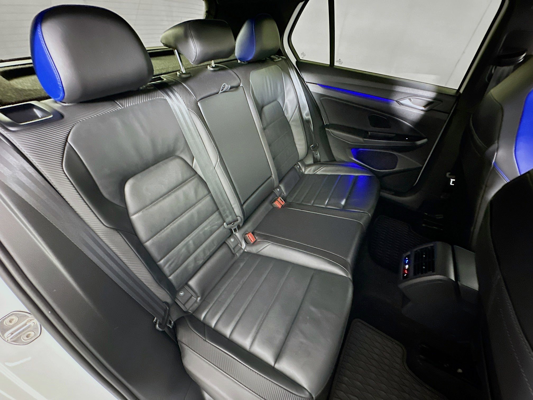 2023 Volkswagen Golf R 26