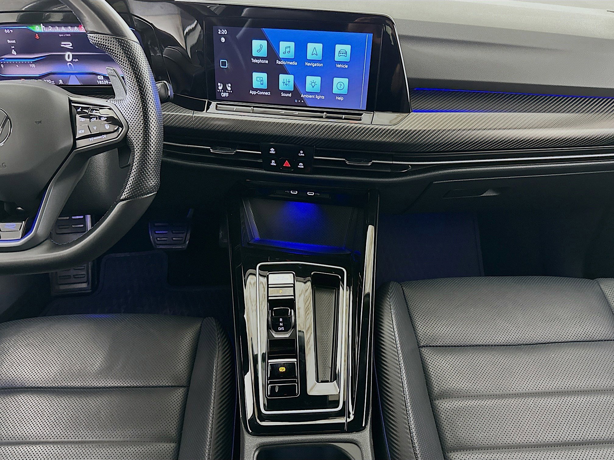2023 Volkswagen Golf R 10