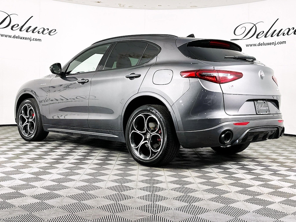 Used 2022 Alfa Romeo Stelvio Veloce AWD SUV,