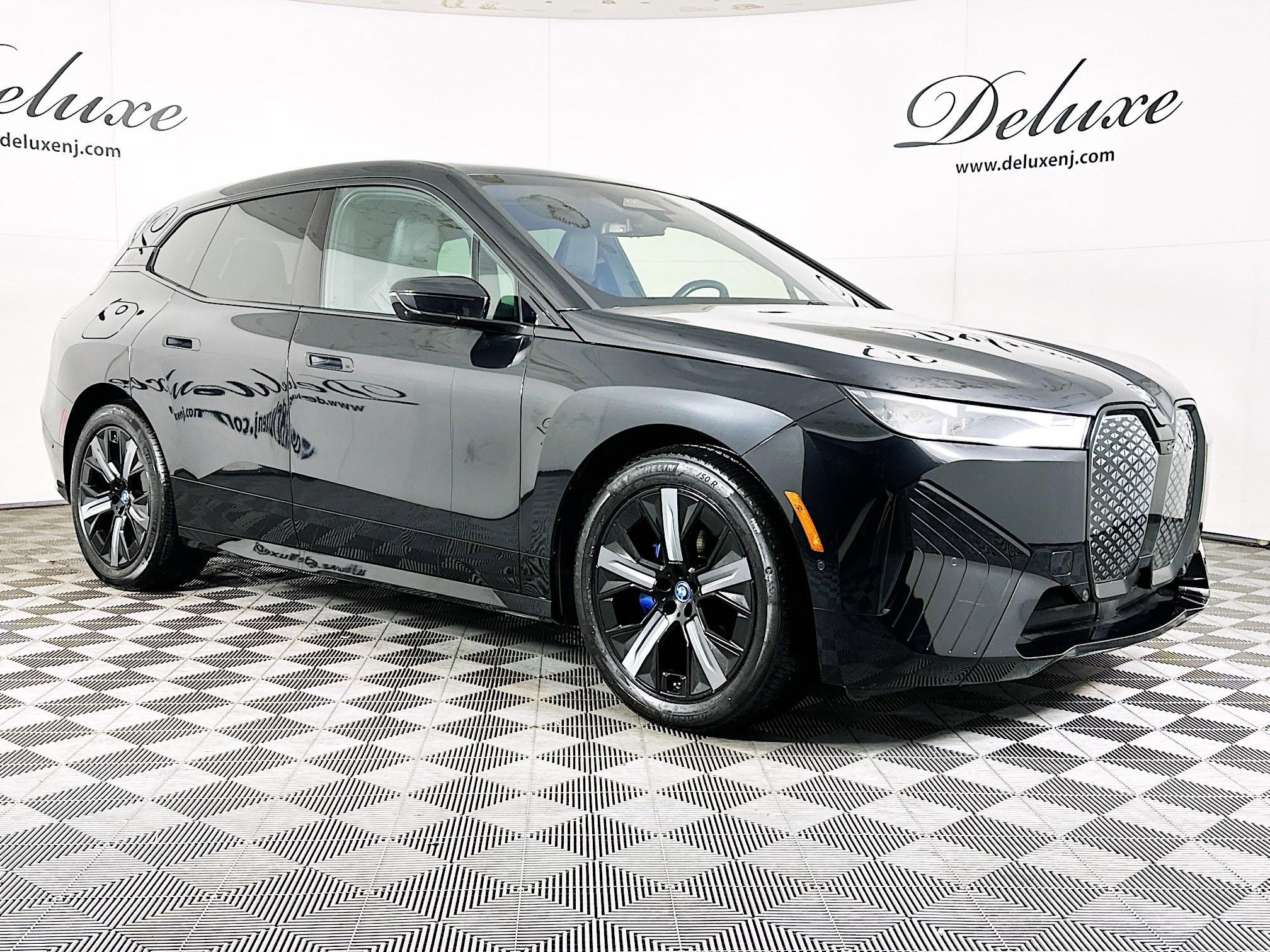 2023 BMW iX Base's photo