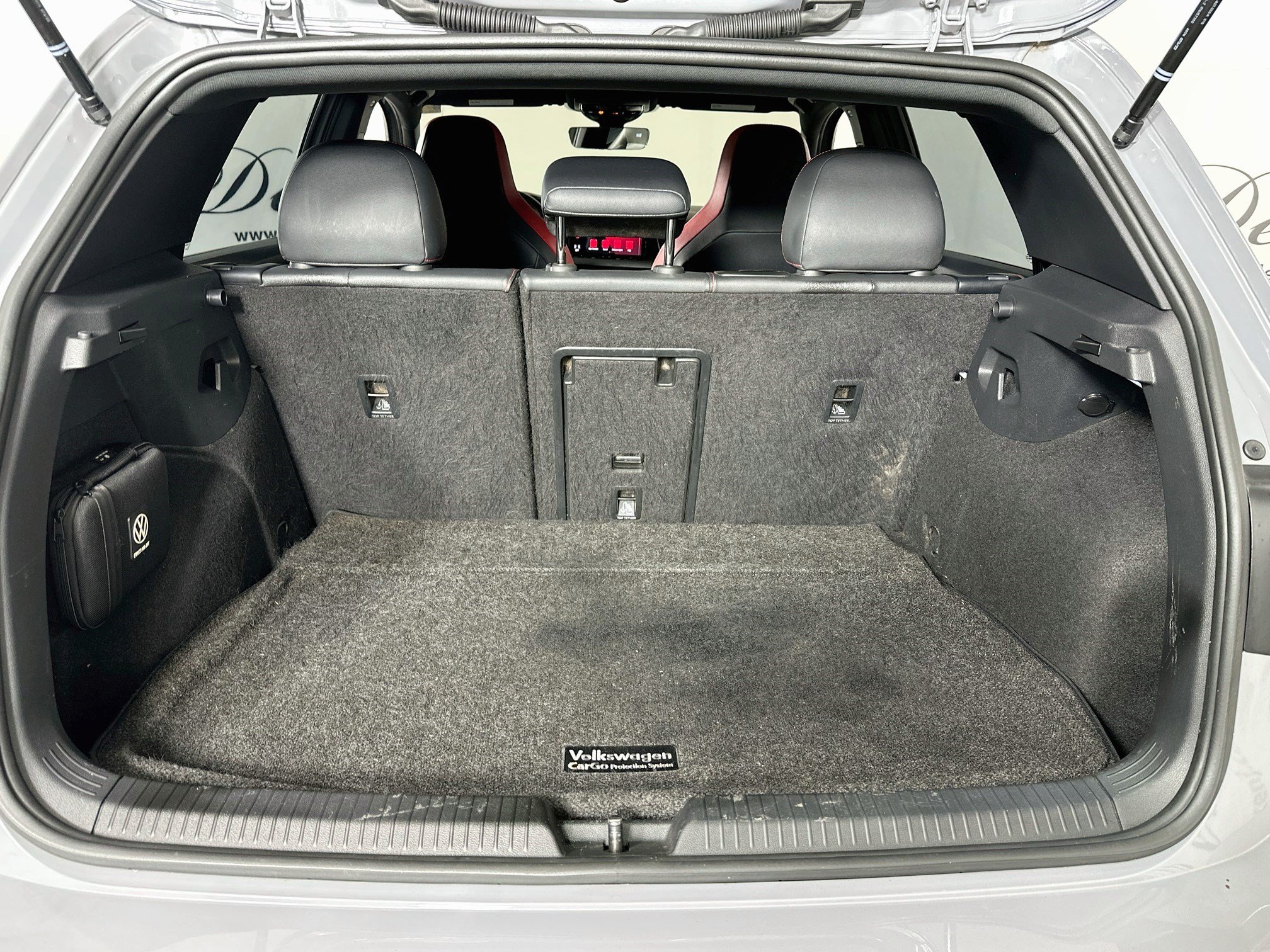 2023 Volkswagen Golf GTI 23