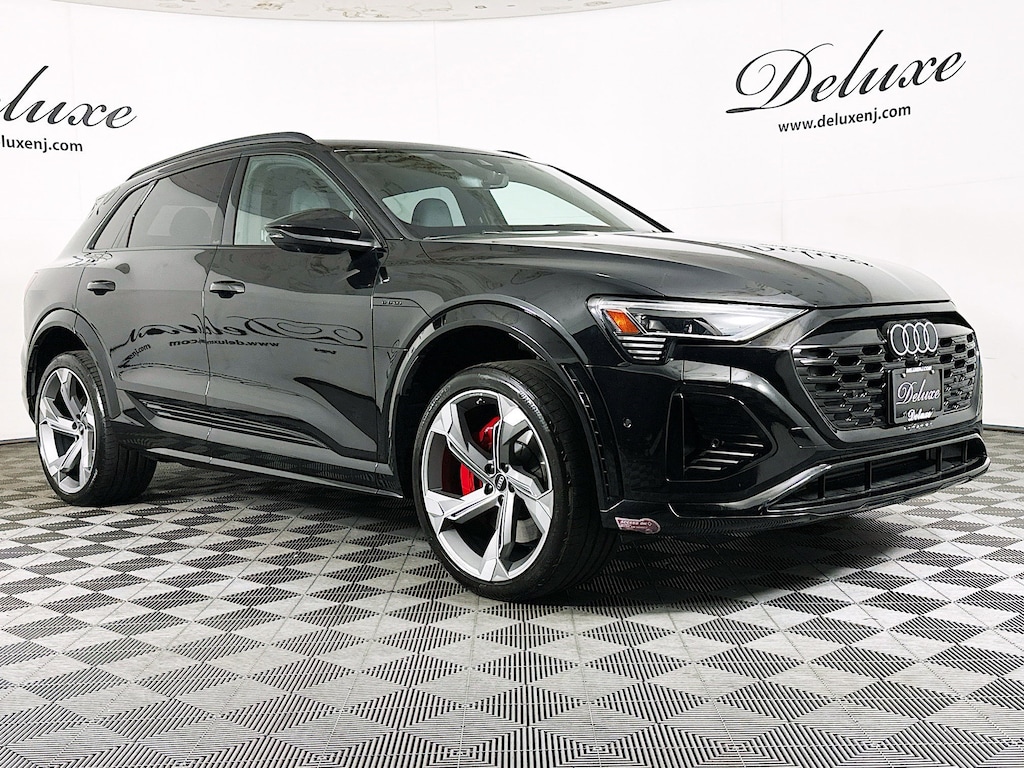 Used 2024 Audi SQ8 e-tron Prestige Quattro SUV,
