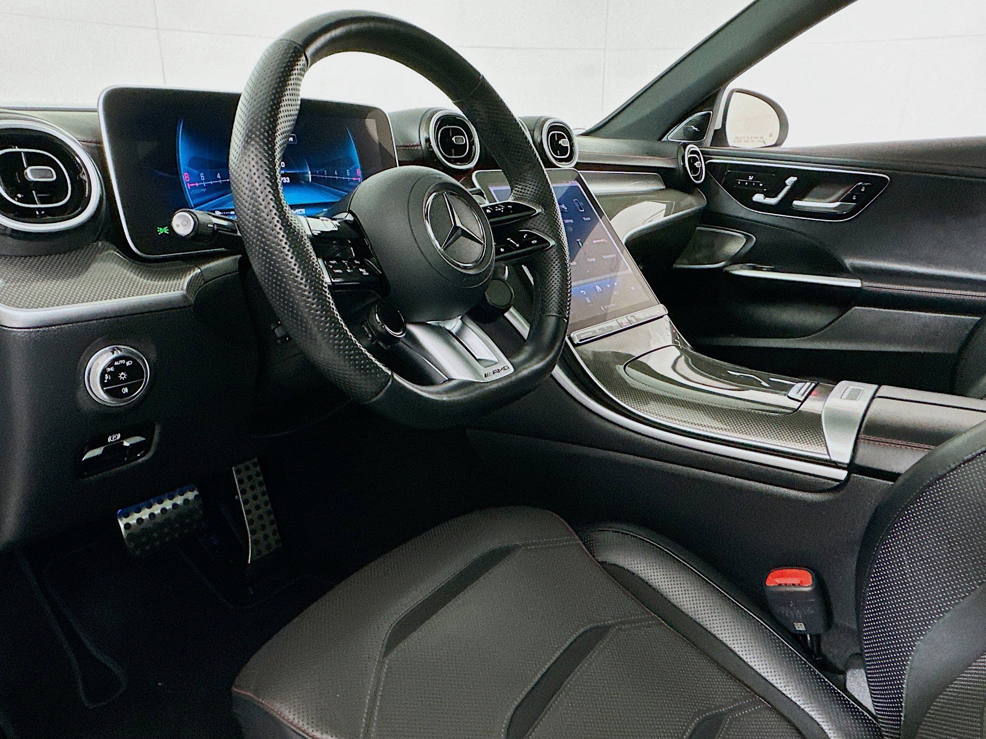 2024 Mercedes-Benz C-Class Sedan AMG C63 - Photo 7