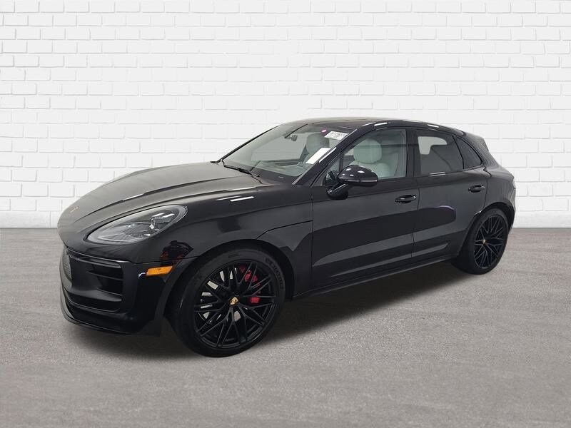 2024 Porsche Macan GTS photo 2