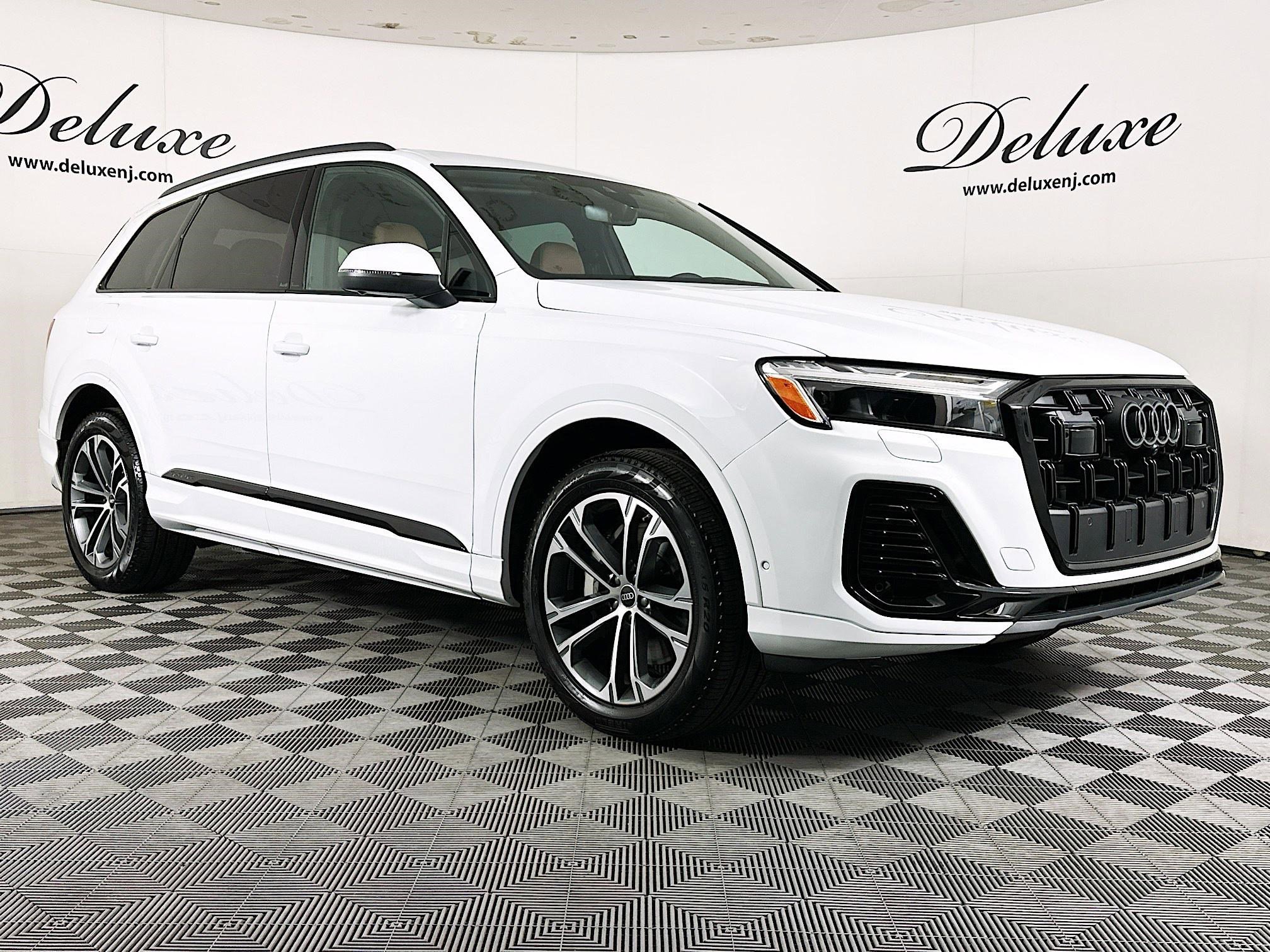 2025 Audi Q7 Premium Plus's photo