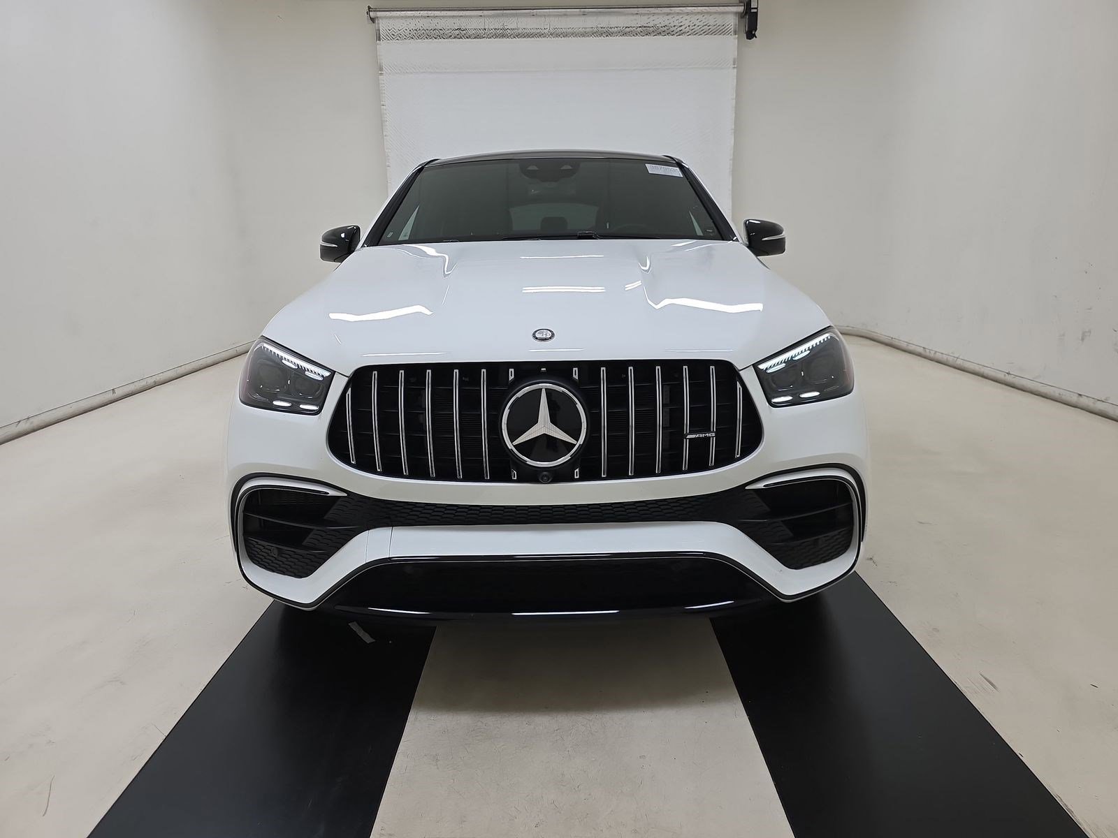 2024 Mercedes Benz GLE AMG 4MATIC photo 3