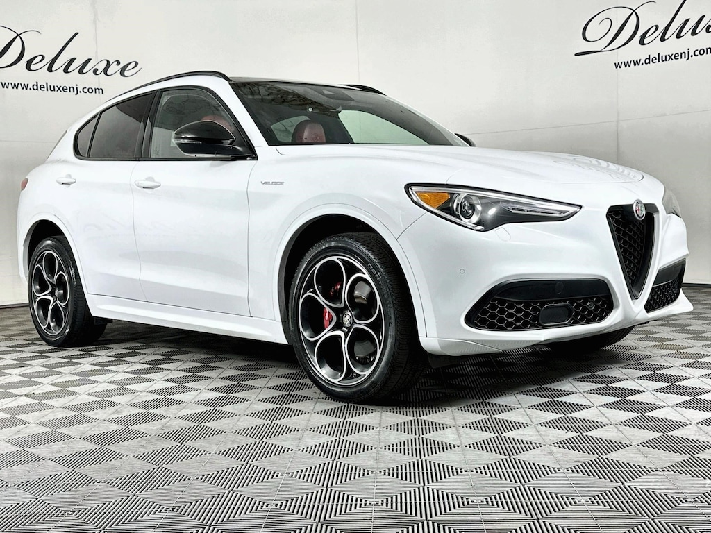 Used 2023 Alfa Romeo Stelvio Veloce AWD SUV,