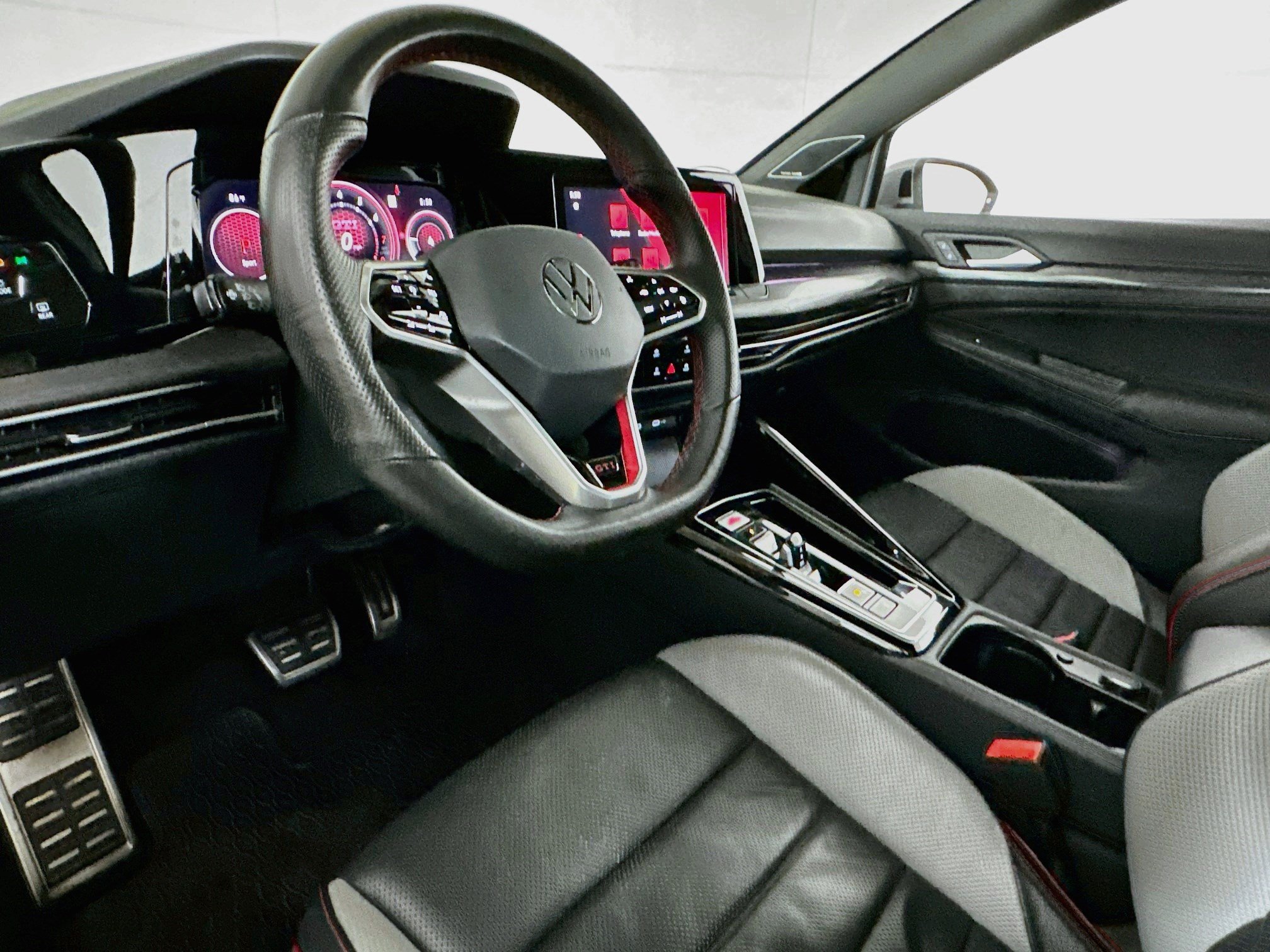 2023 Volkswagen Golf GTI 6