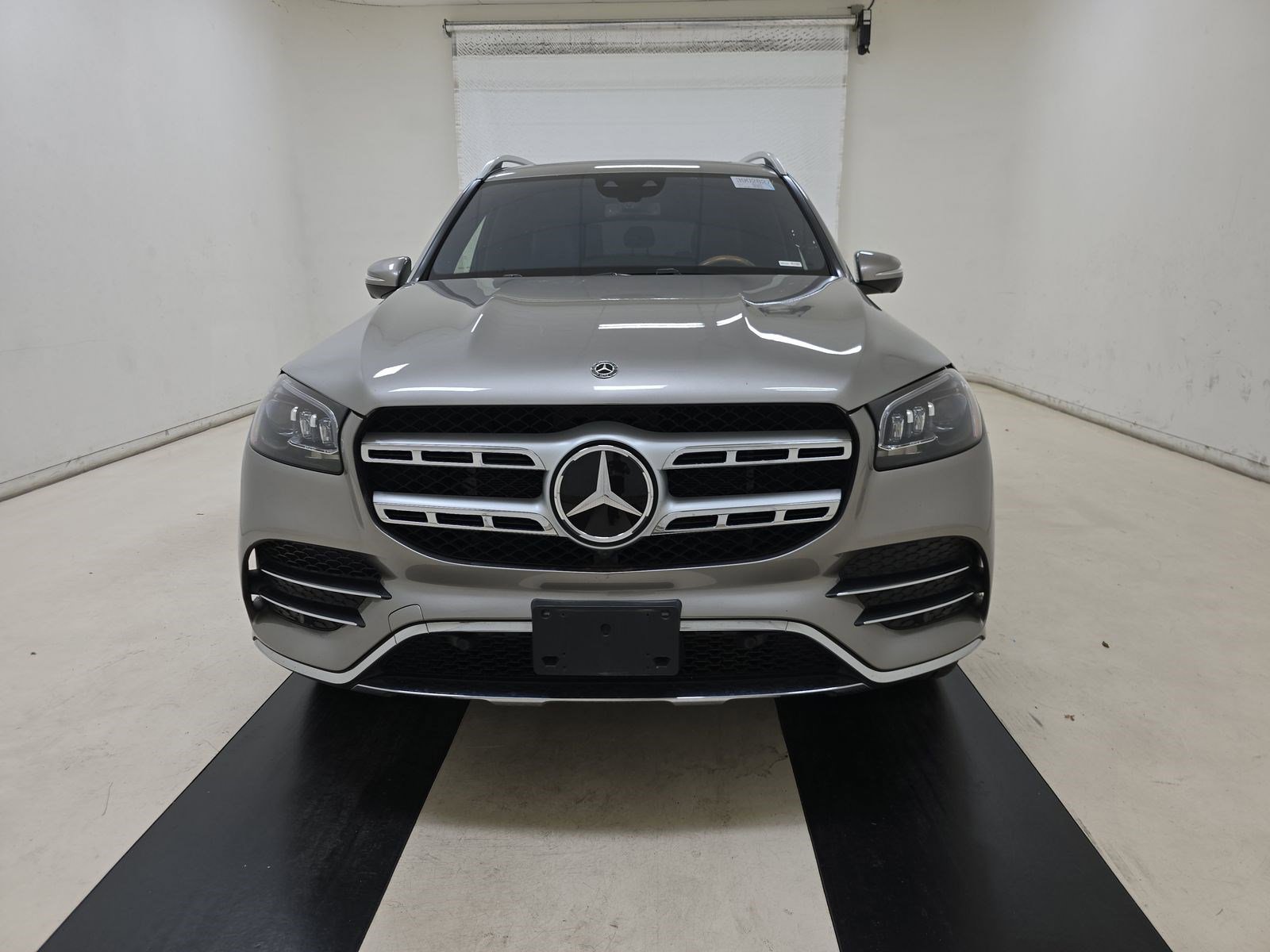 2021 Mercedes Benz GLS 580 4MATIC photo 2