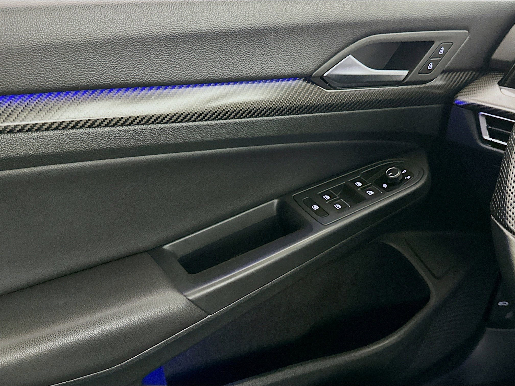 2023 Volkswagen Golf R 14