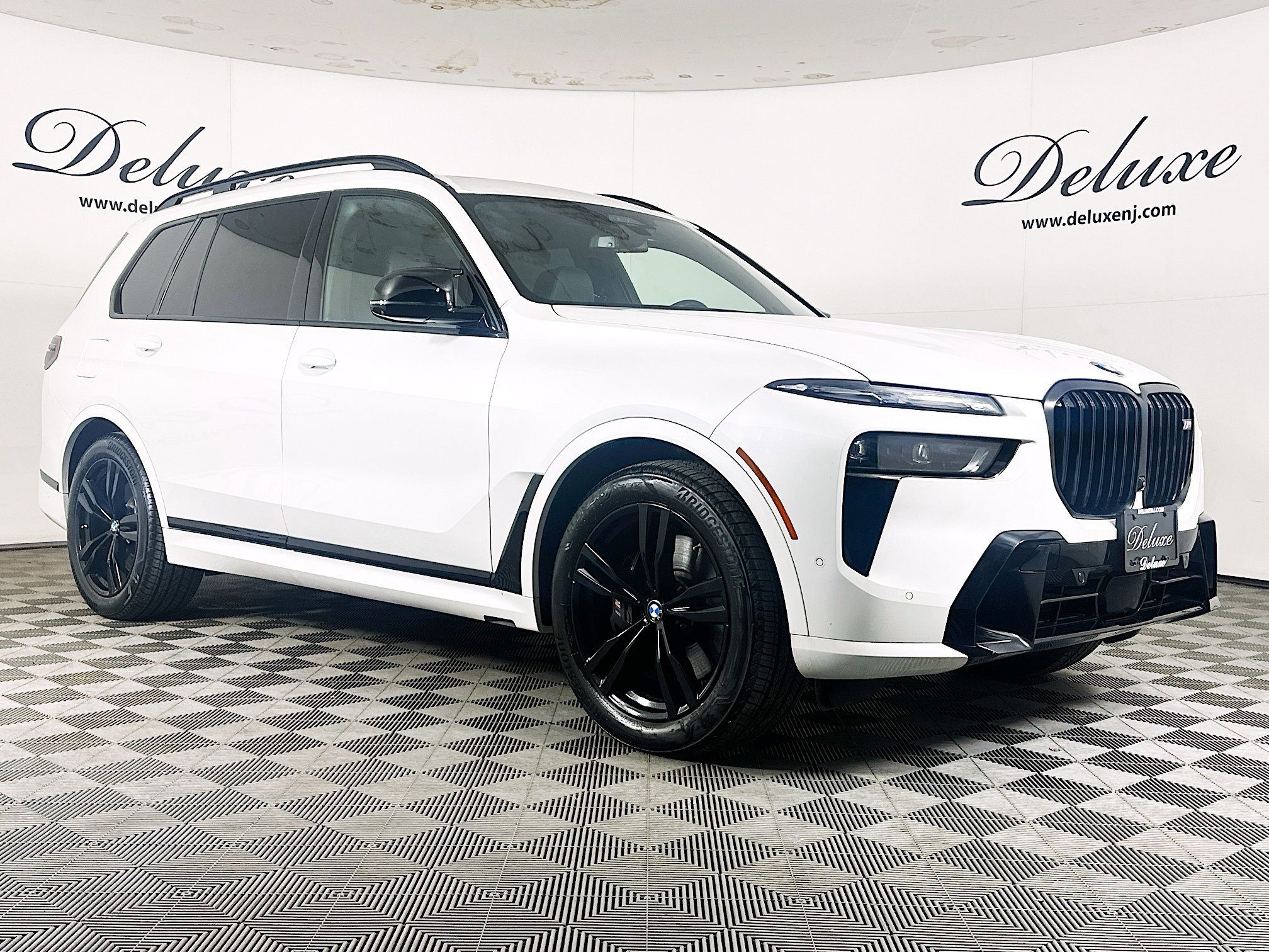 2024 BMW X7 M60i's photo