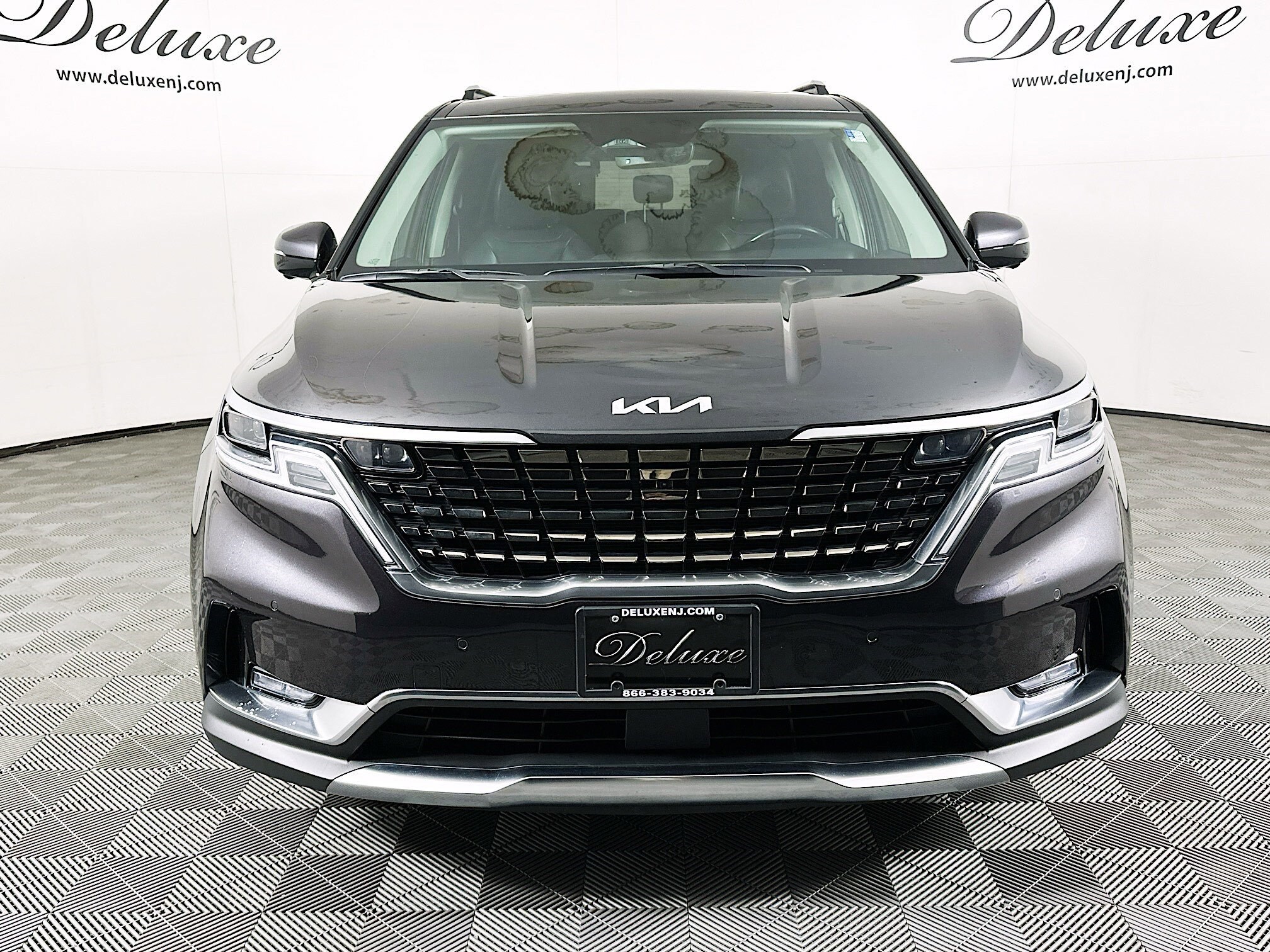 2022 Kia Carnival SX Prestige photo 2