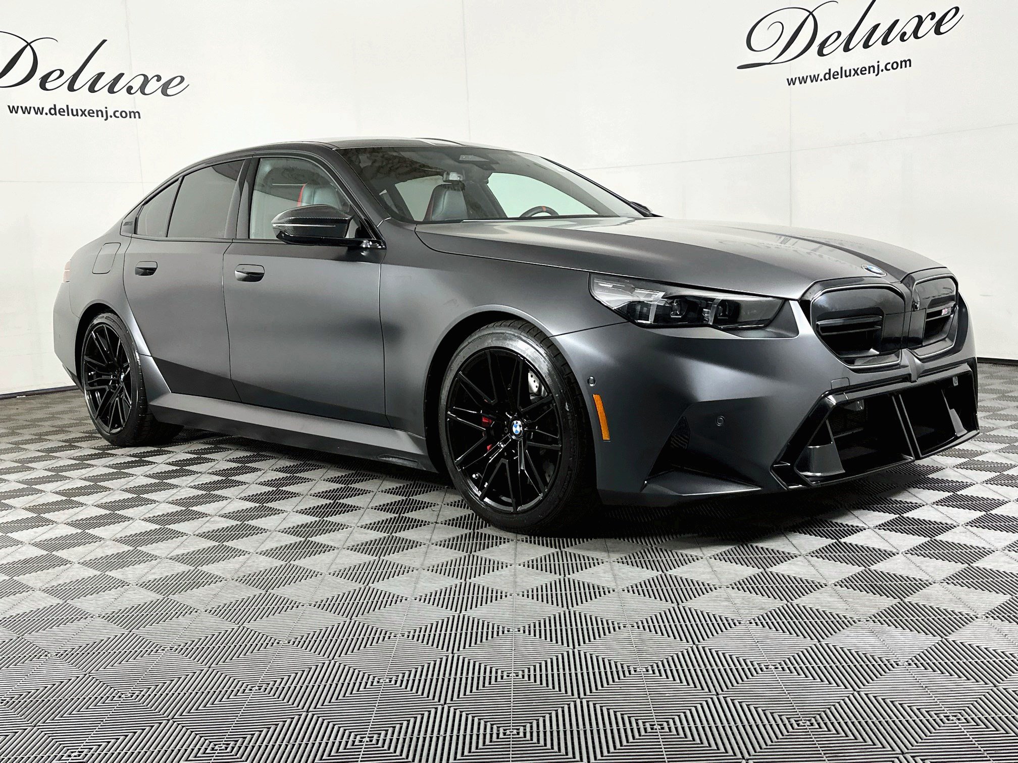 2025 BMW M5