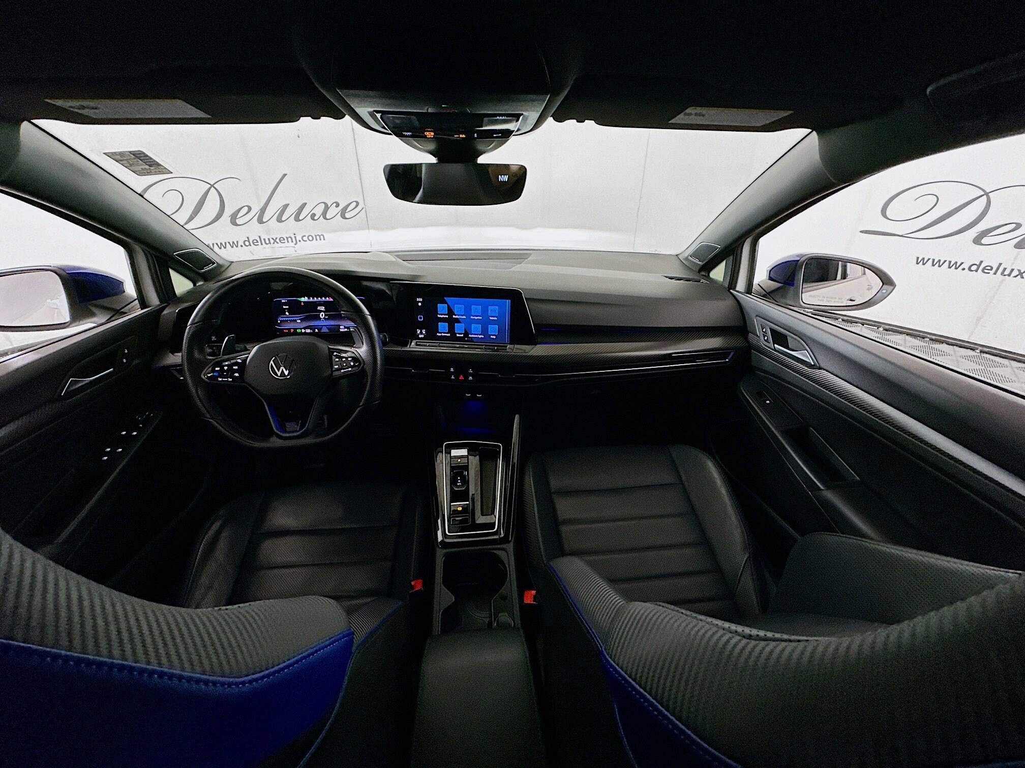 2023 Volkswagen Golf R 21