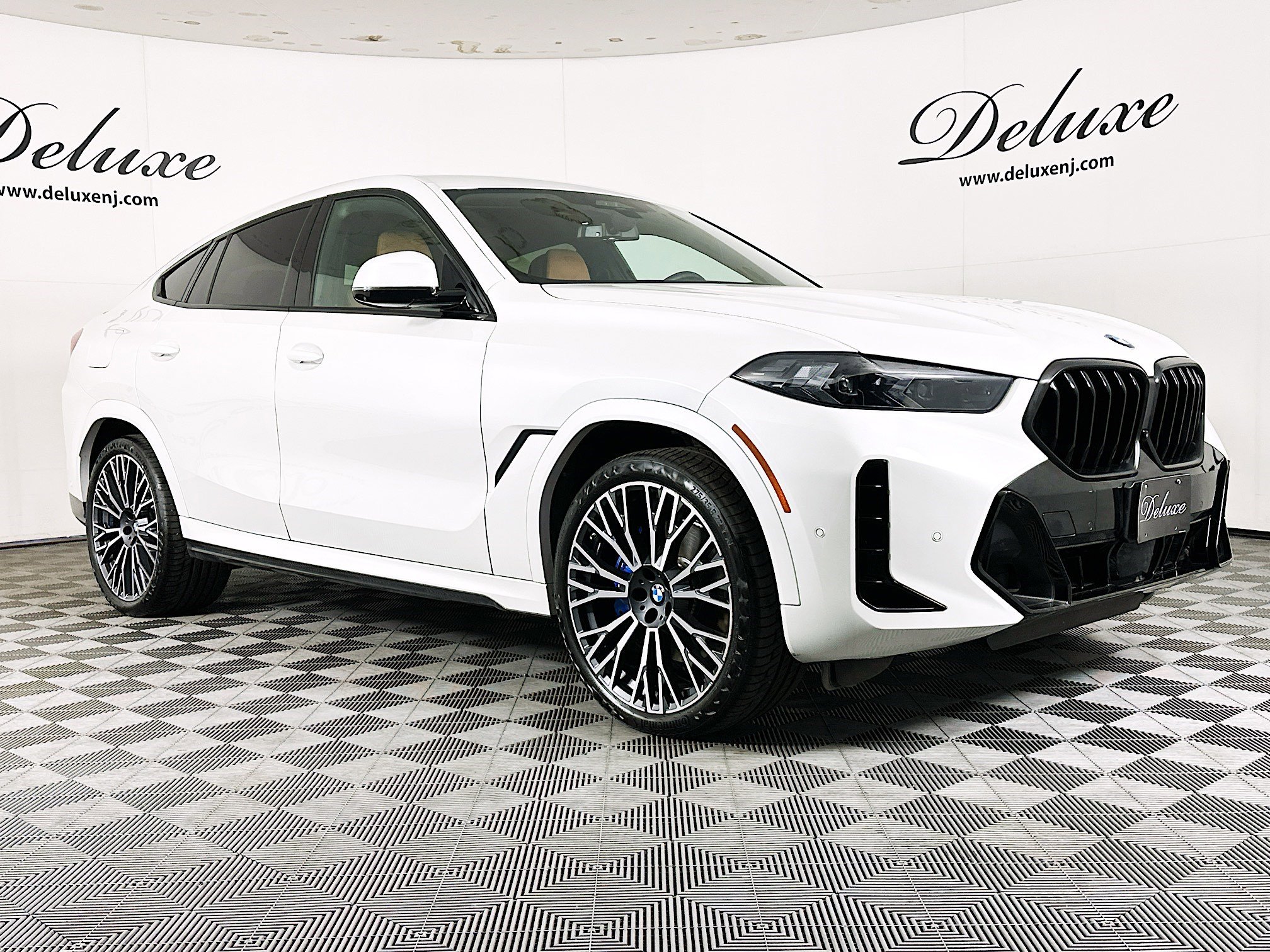 2024 BMW X6 40i's photo