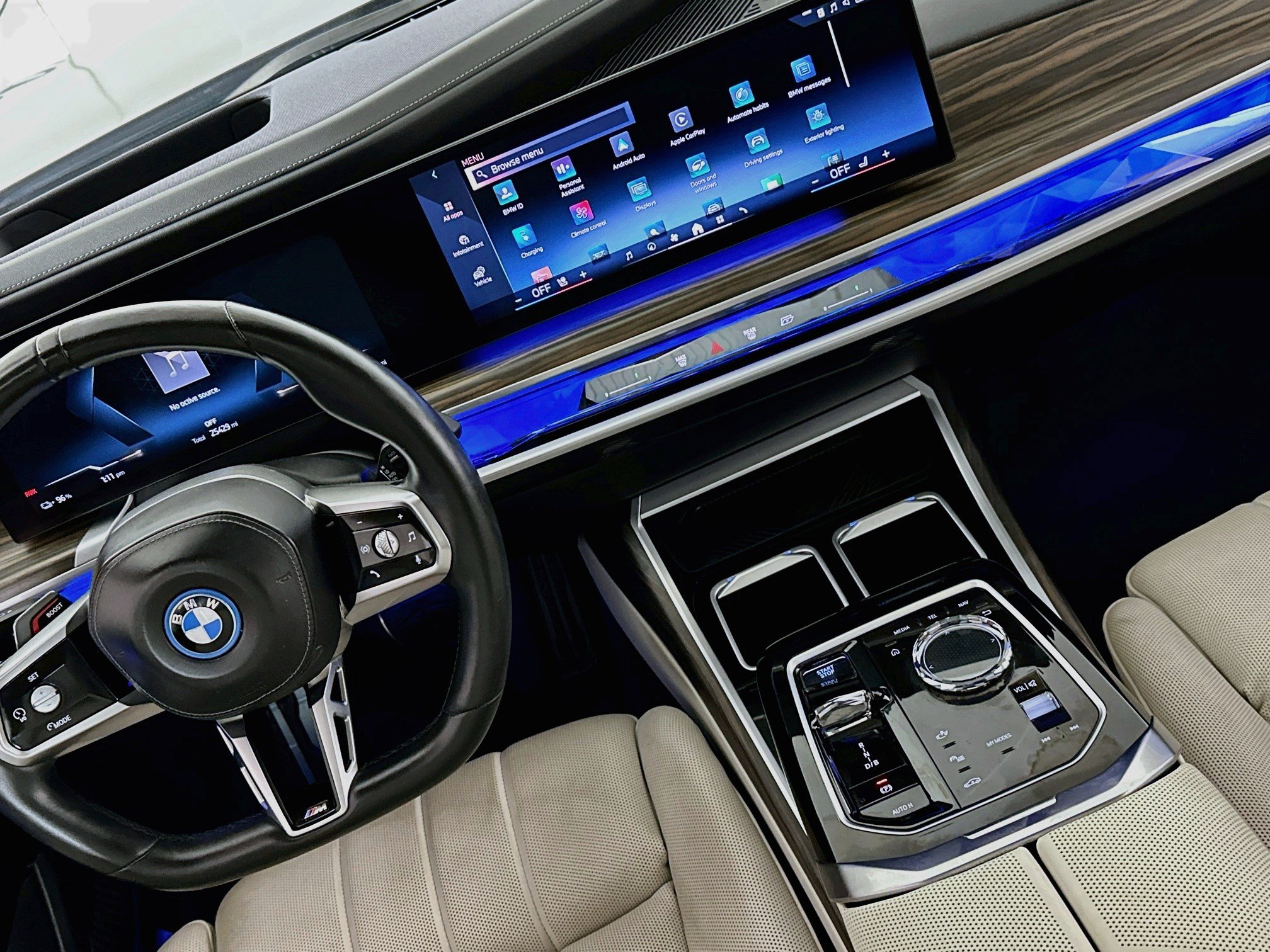 2023 BMW i7 17