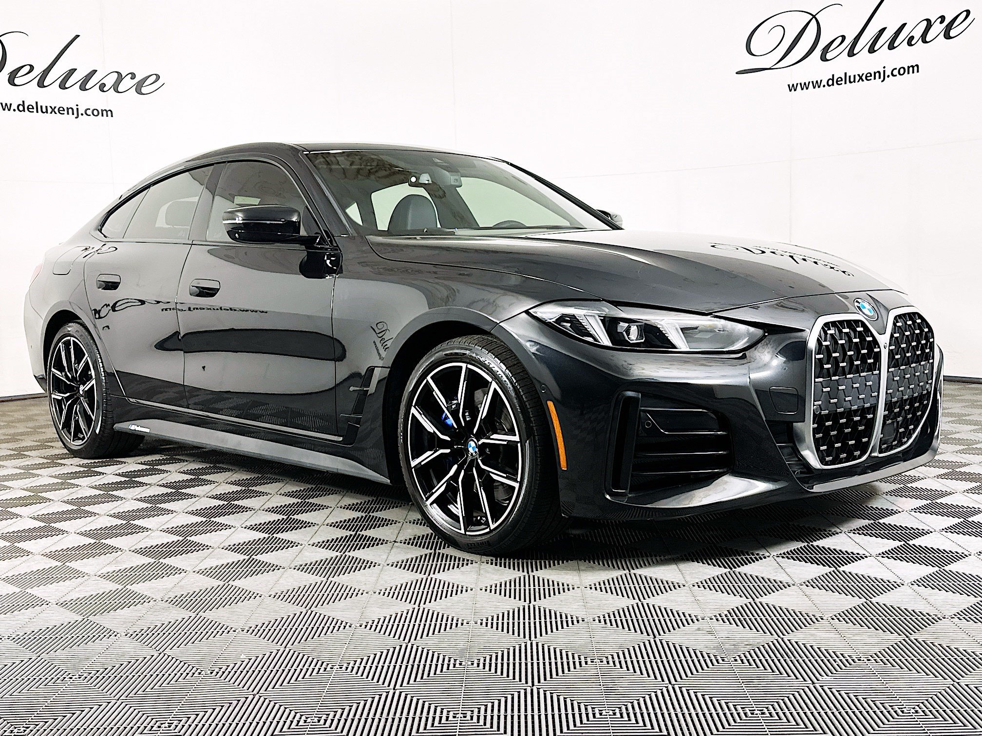 2025 BMW 4 Series 36
