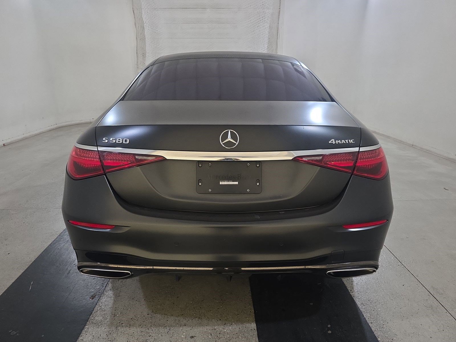 2023 Mercedes Benz S 580 4MATIC photo 4
