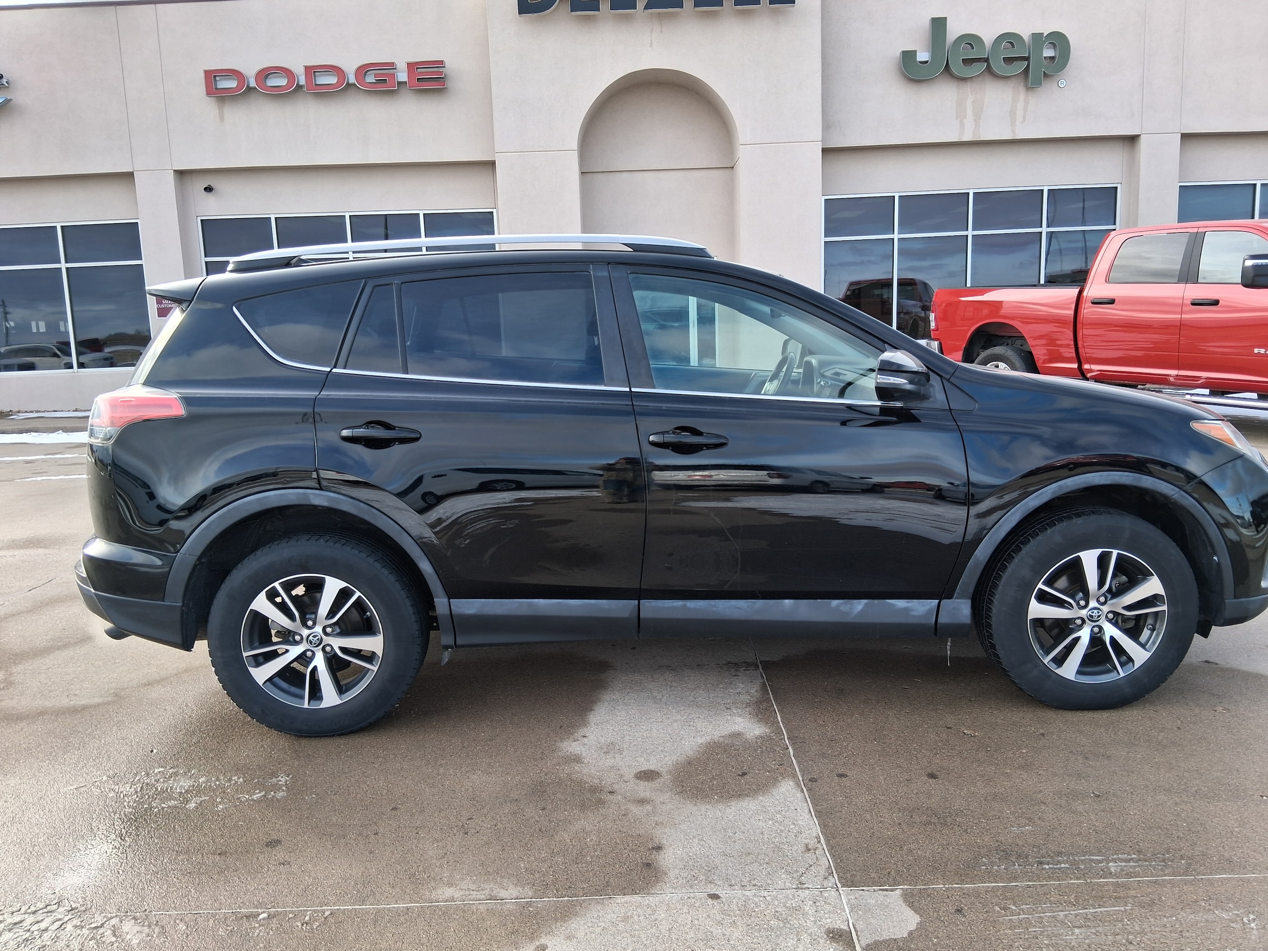 2018 Toyota RAV4 XLE