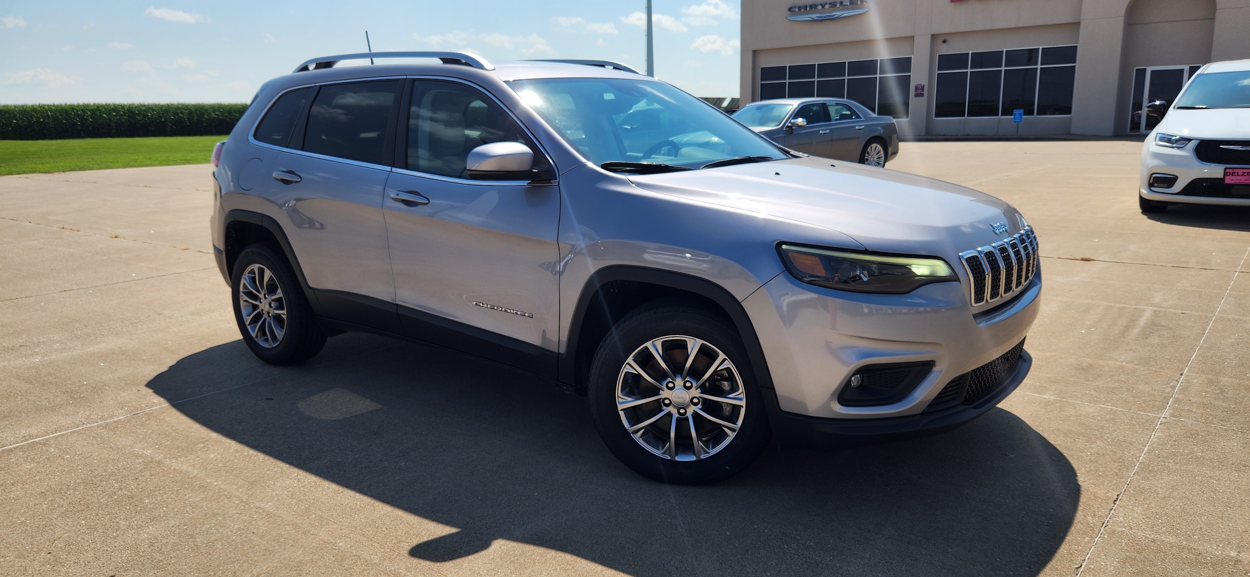 Used 2021 Jeep Cherokee Latitude Lux with VIN 1C4PJLMXXMD107818 for sale in Wapello, IA