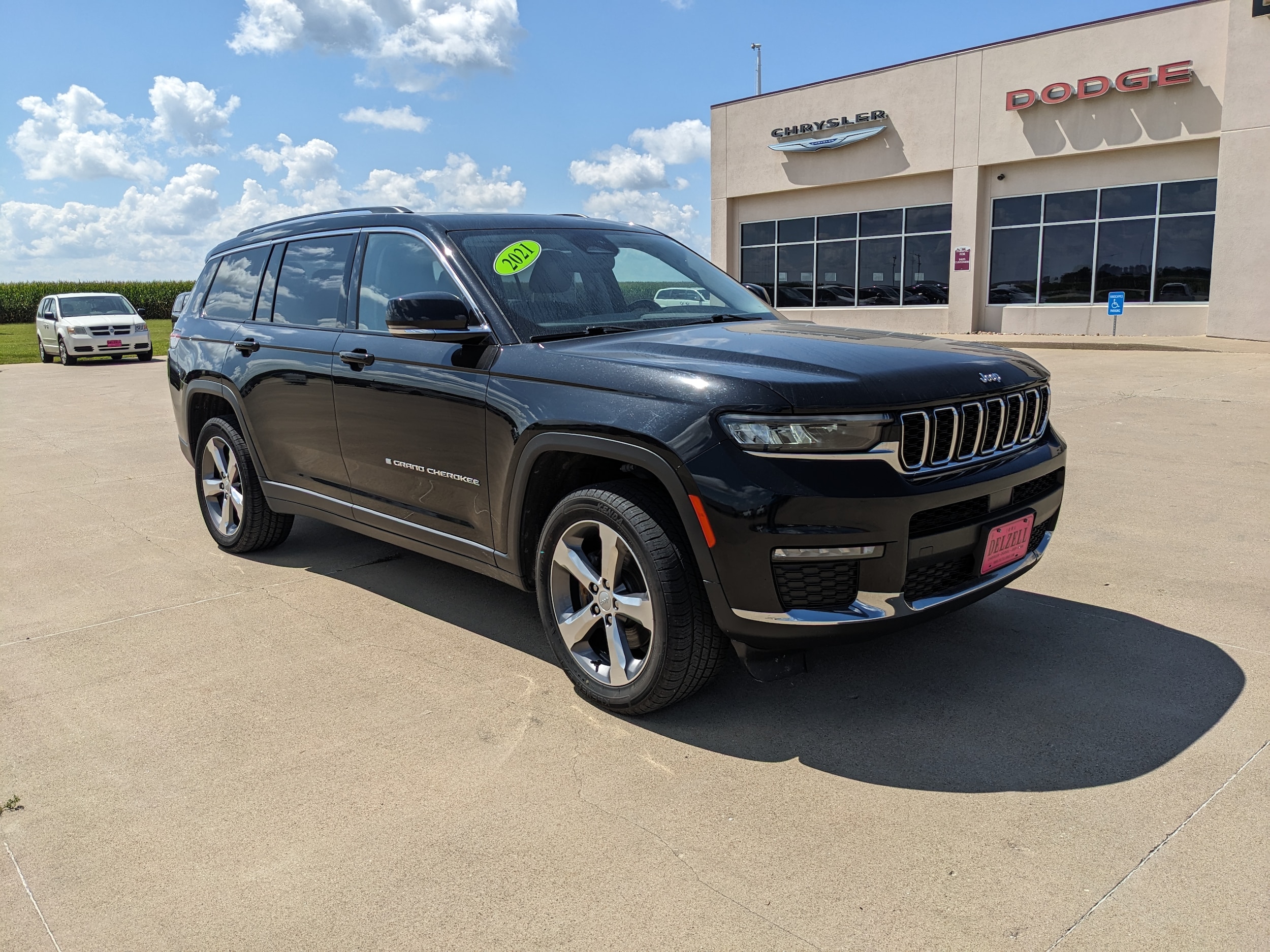Used 2021 Jeep Grand Cherokee L Limited with VIN 1C4RJKBG2M8143534 for sale in Wapello, IA
