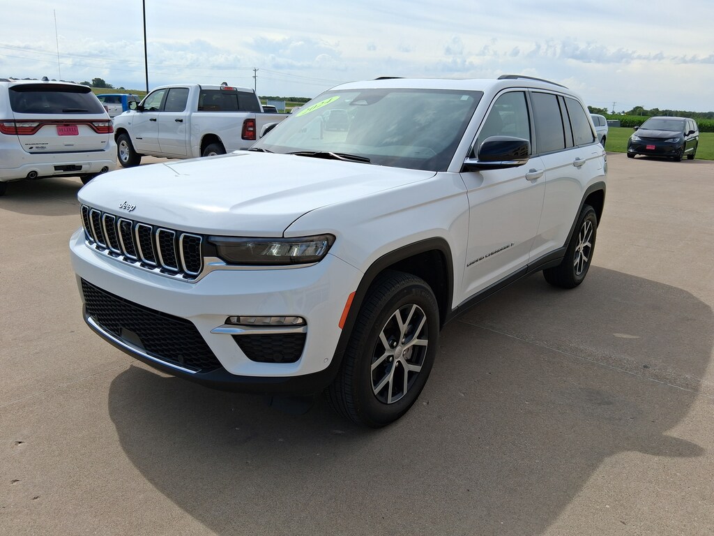 Used 2024 Jeep Grand Cherokee LIMITED