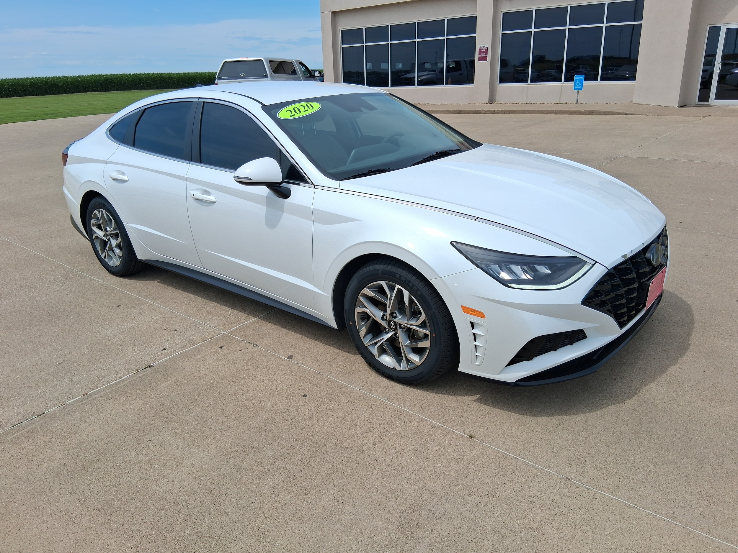 Used 2020 Hyundai Sonata SEL with VIN 5NPEL4JA3LH001324 for sale in Wapello, IA