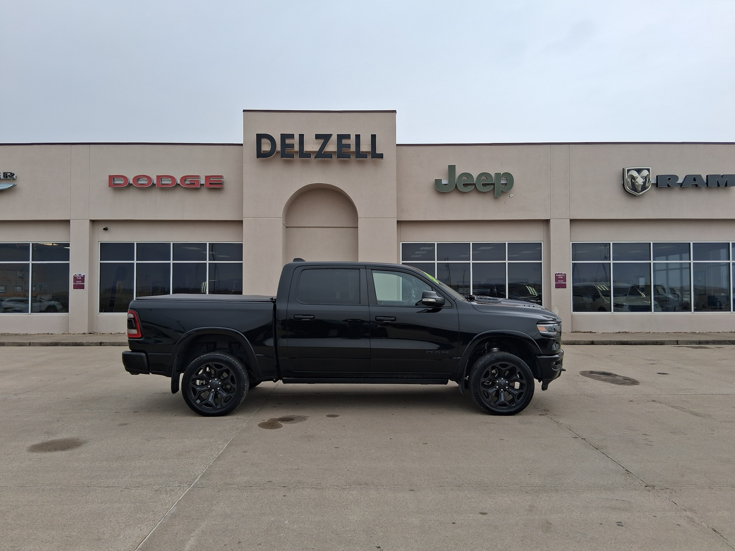 2022 RAM 1500 Limited Crew Cab 4WD